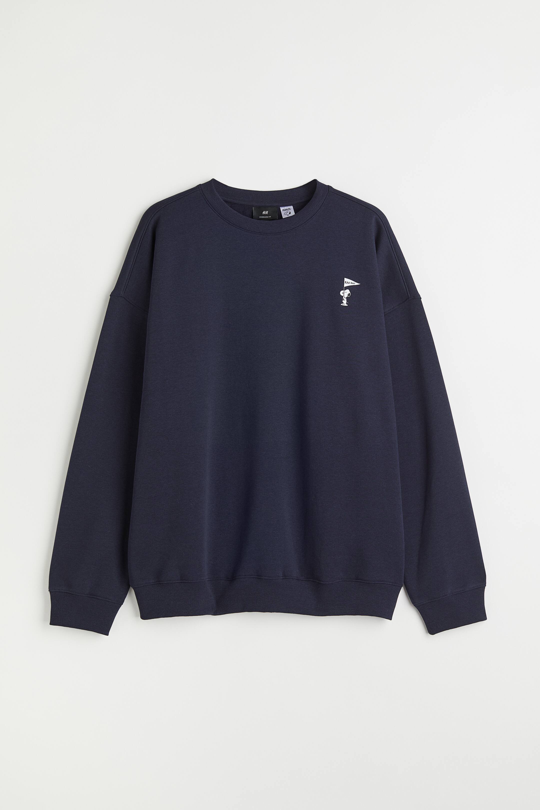 View larger image: Oversized Fit Sweatshirt - Dark blue/Snoopy - Men | H&M 1