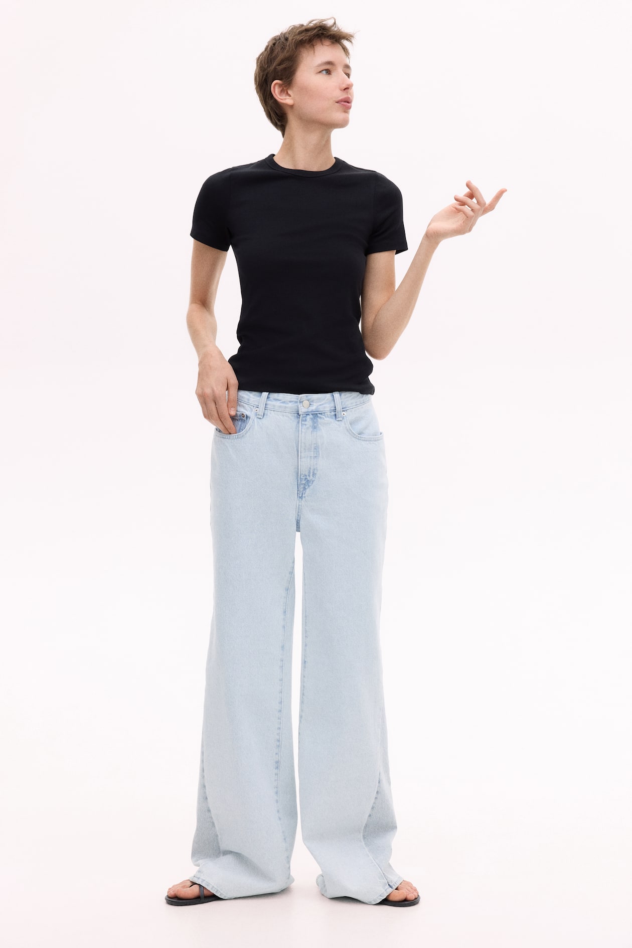 Fitted T-Shirt - image 3