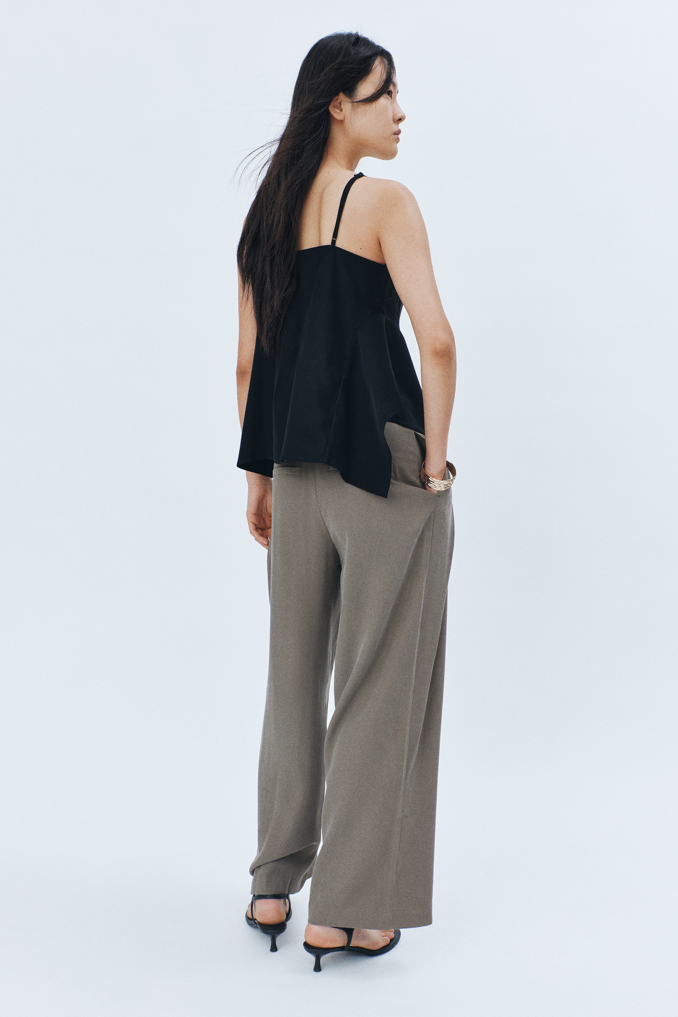 ASIA EXCLUSIVE | H&M SG