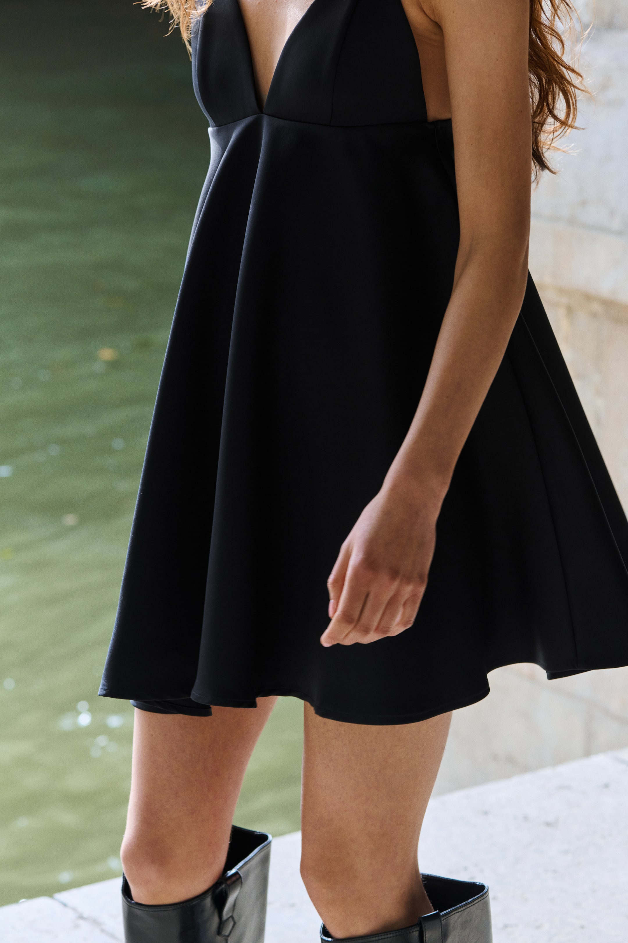 View larger image: Flared strappy dress - Black - Ladies | H&M GB 4