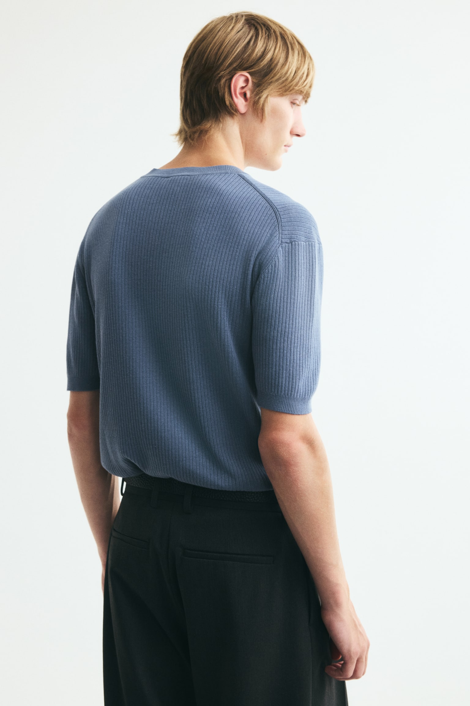Мужская рубашка H&M Slim-Fit Fine-Knit Henley, цвет: Тёмный пыльный синий — фото 4