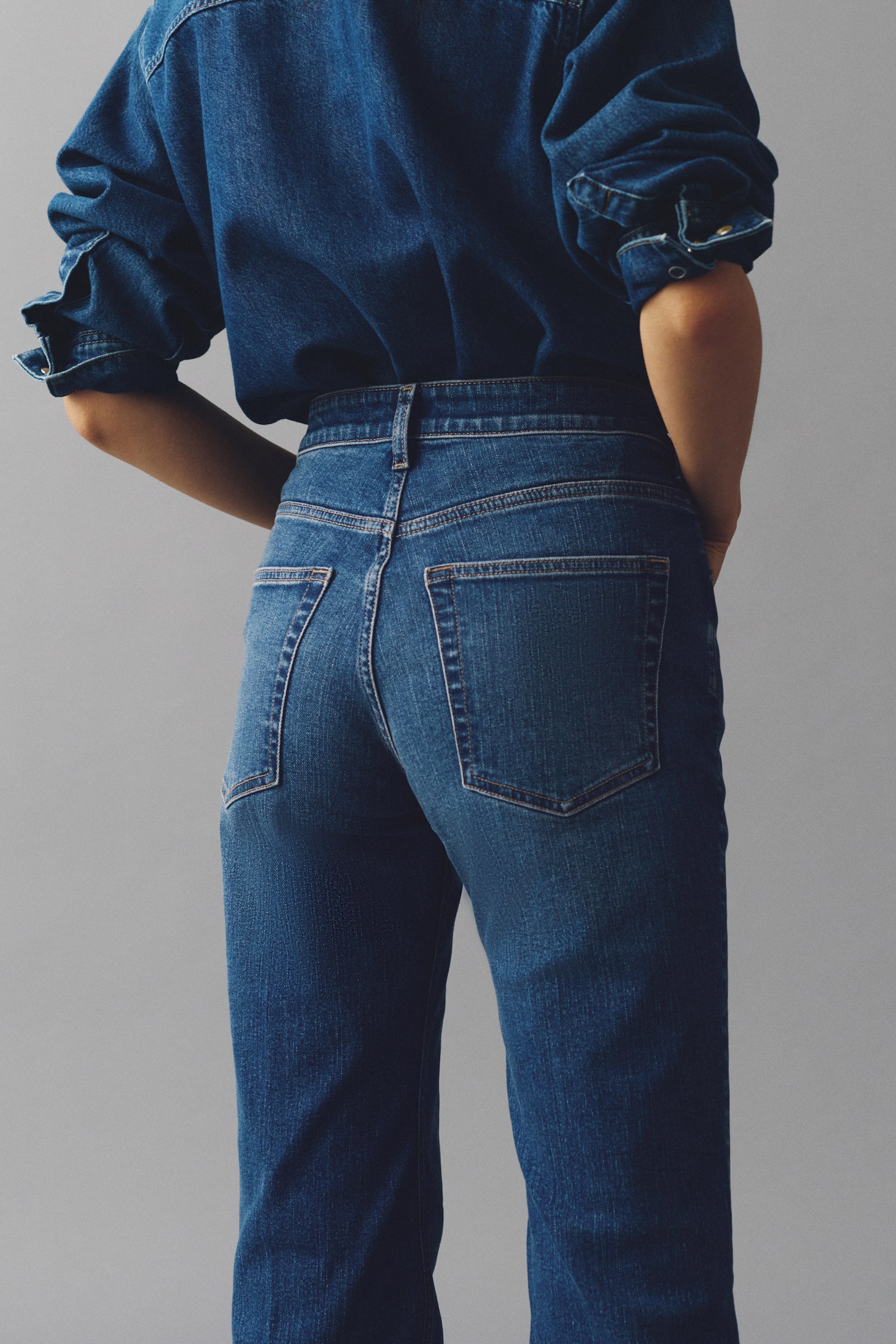 Flared High Jeans - Blu denim/Blu denim scuro/Bianco/Grigio scuro/Blu denim/Blu denim chiaro/Blu denim/Blu denim/Blu denim/Blu denim scuro - 6