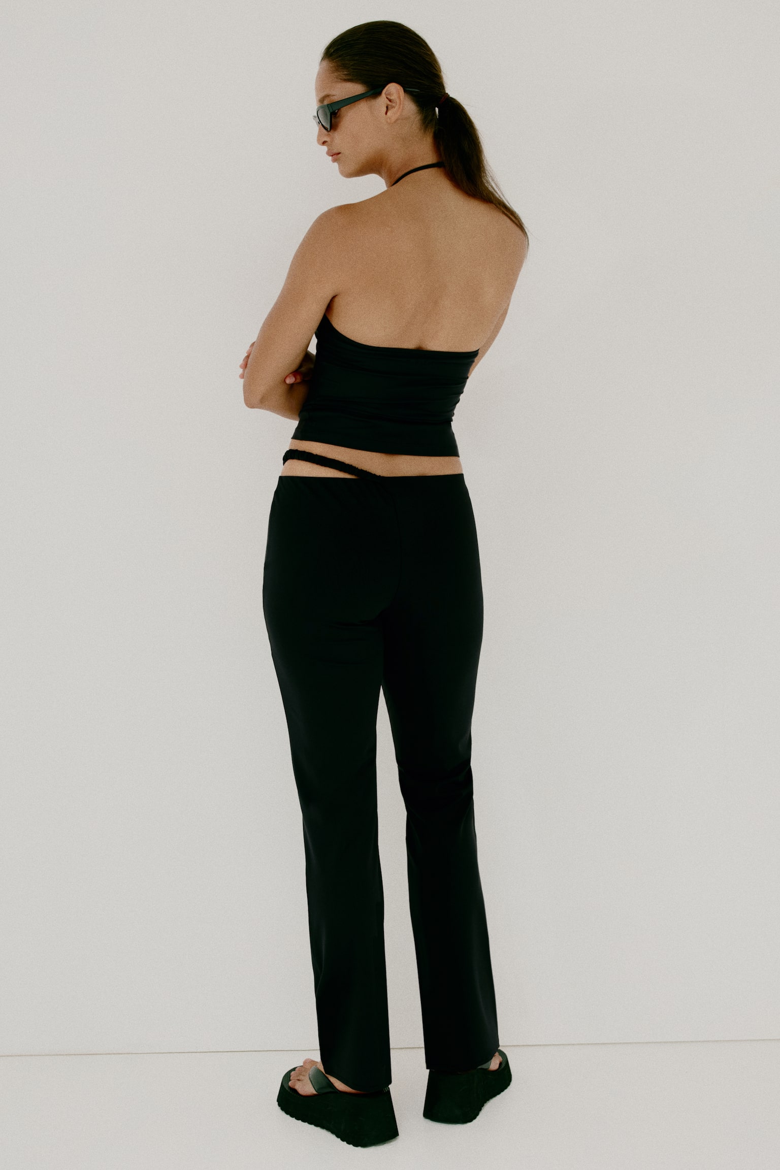Женские брюки H&M Strap-Detail Jersey Pants, цвет: Чёрный — фото 4
