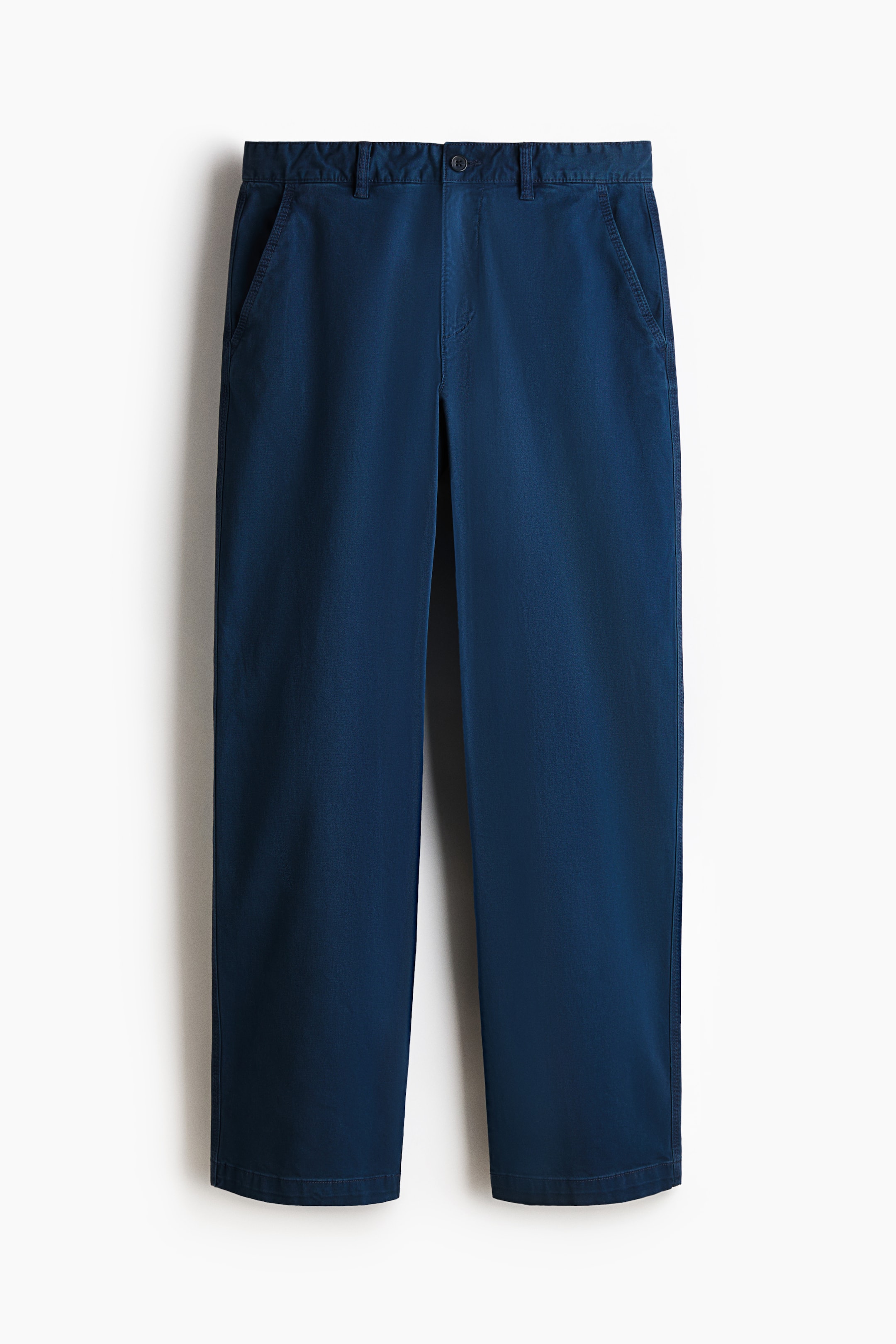 Vezi imaginea mai mare: Pantaloni chino Relaxed Fit de bumbac - Albastru-închis - BĂRBAŢI | H&M RO 1