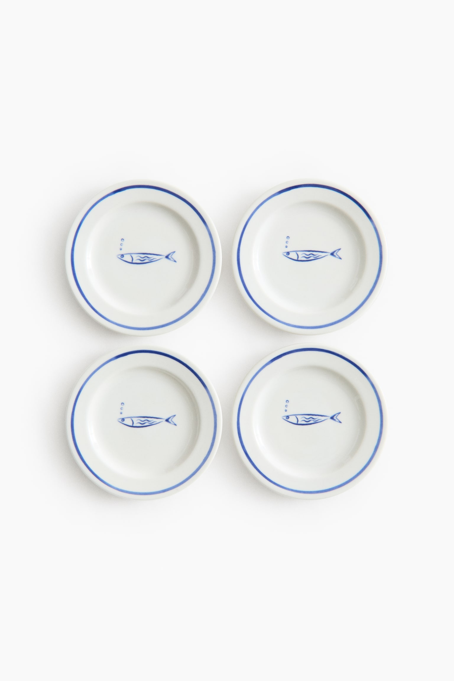 4-pack small porcelain plates - 2