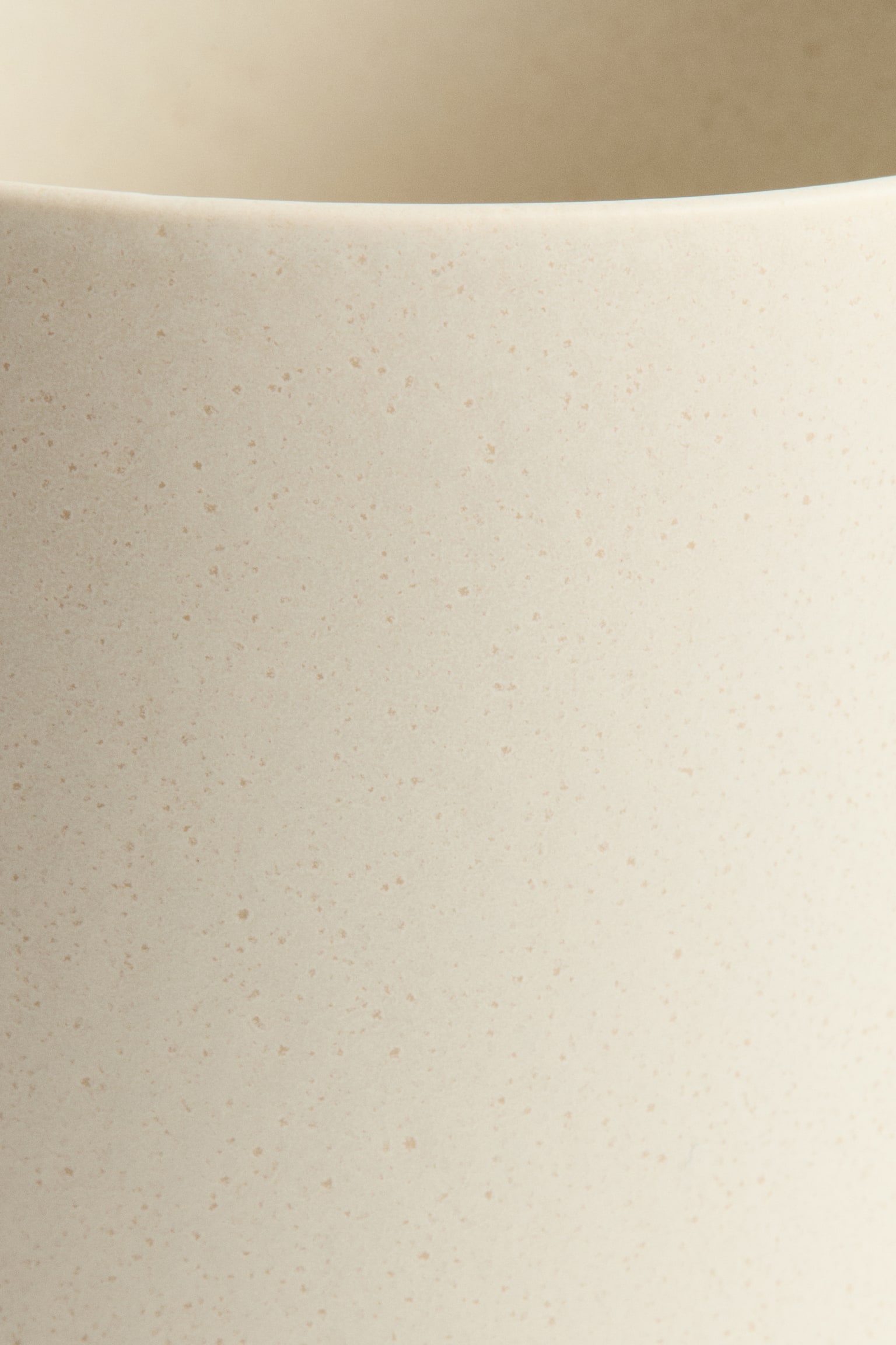 צנצנת קטנה עם זיגוג ריאקטיבי - בז' בהיר - 6