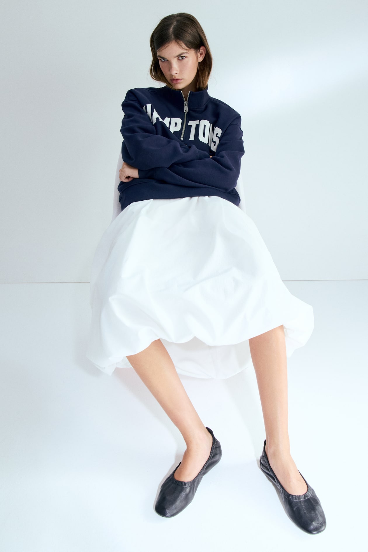 Half-Zip Sweatshirt with Motif - image 2