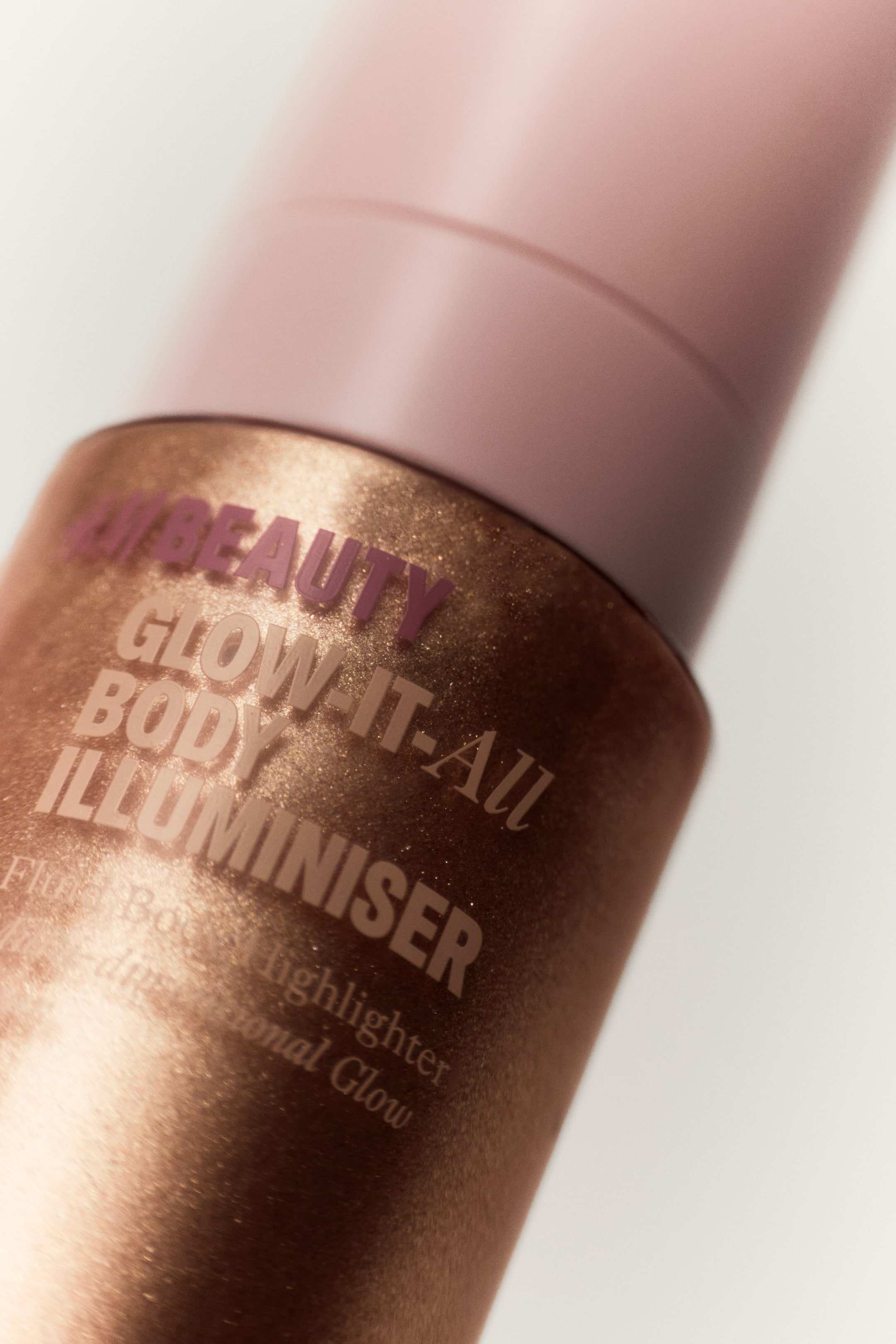 Ingrandisci l'immagine: Illuminante per il corpo Glow-It-All - Sunlit Gold - Beauty all | H&M CH 1