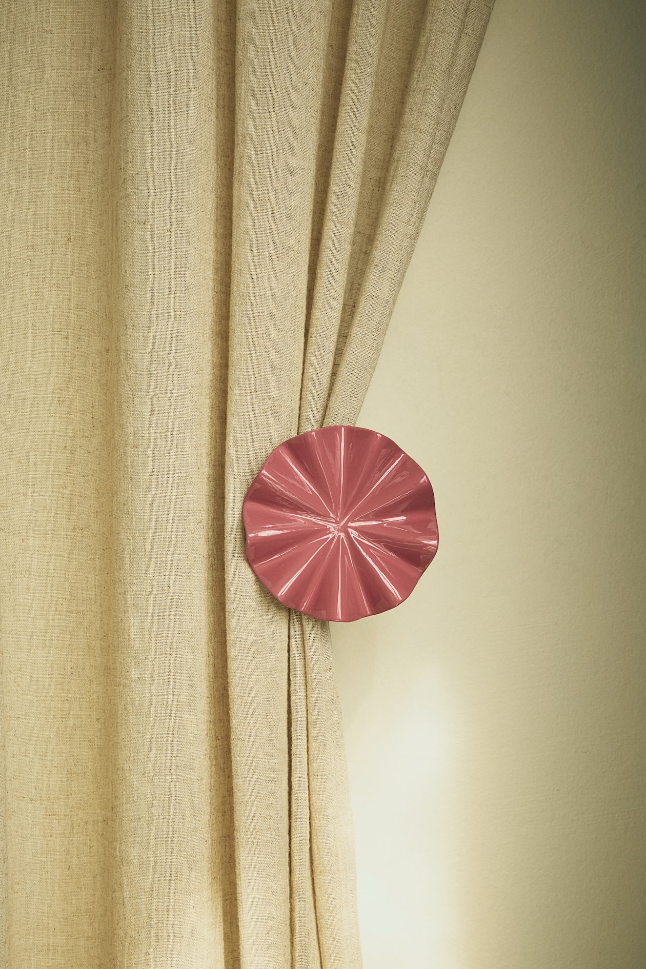 カーテンフック真鍮カーテンホールドバックカーテンフックユリの彫刻装飾カーテンフックカーテンタイバックカーテン用壁フック (Color カーテンホール バック、真鍮カーテンフック、ヴィンテージユリの谷の彫刻装飾カーテンのタイック、カーテンのための壁のフック (Color ... フックカーテンホールドバック カーテンウォールフック U字型フック ウォールフック カーテン装飾