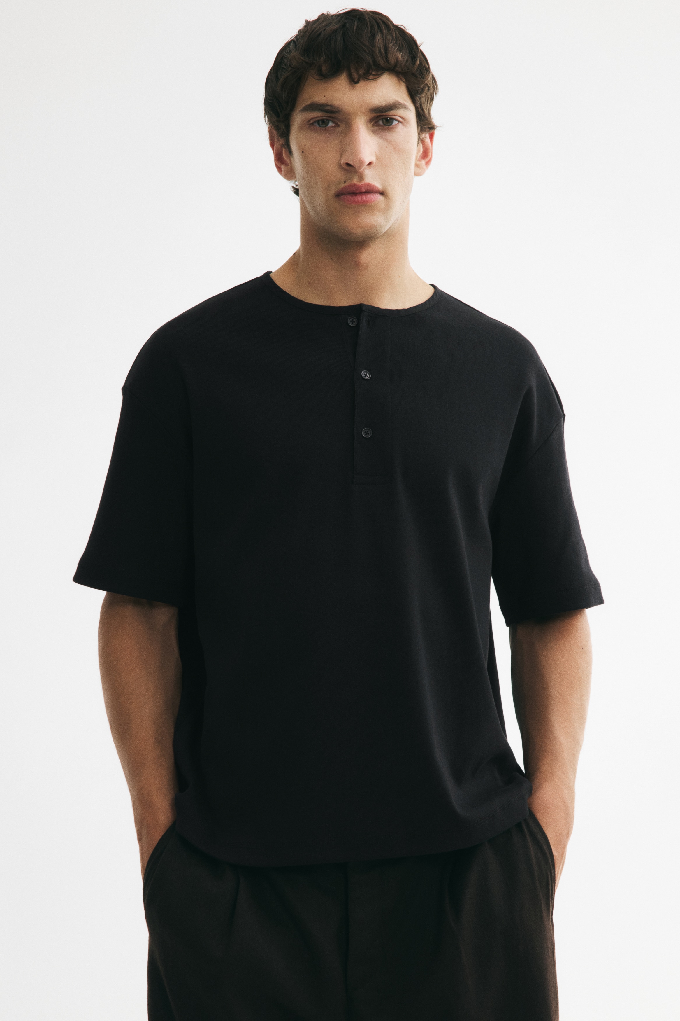 Maglia a serafino Relaxed Fit - Nero/Avorio