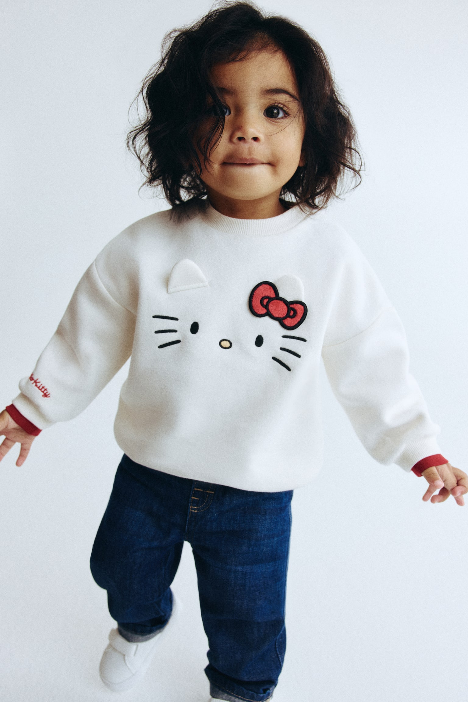 Sweatshirt with Motif - White/Hello Kitty/Light pink/Minnie Mouse - 2