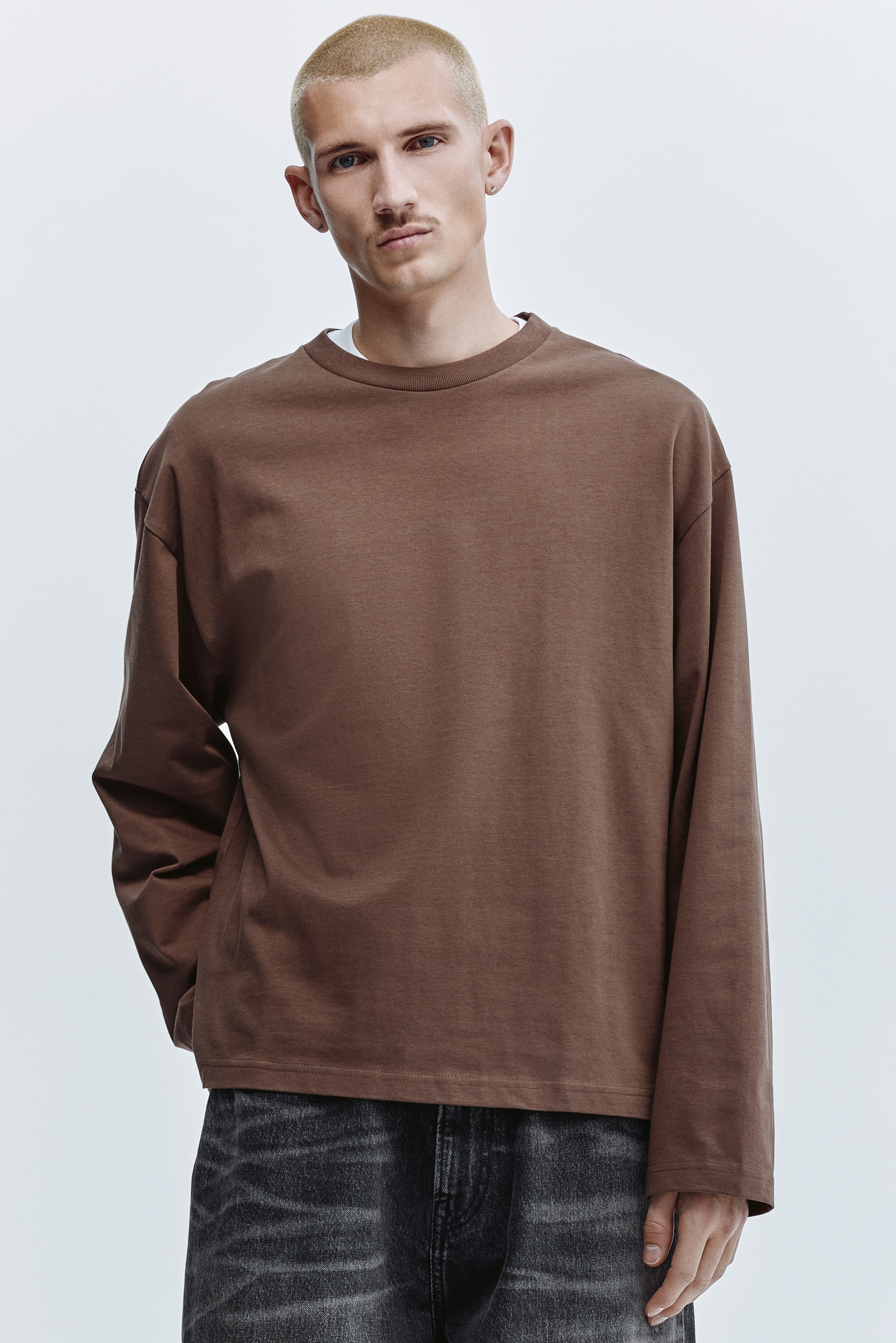 Áo jersey dài tay Oversized Fit - Màu nâu/Màu đen/Màu trắng
