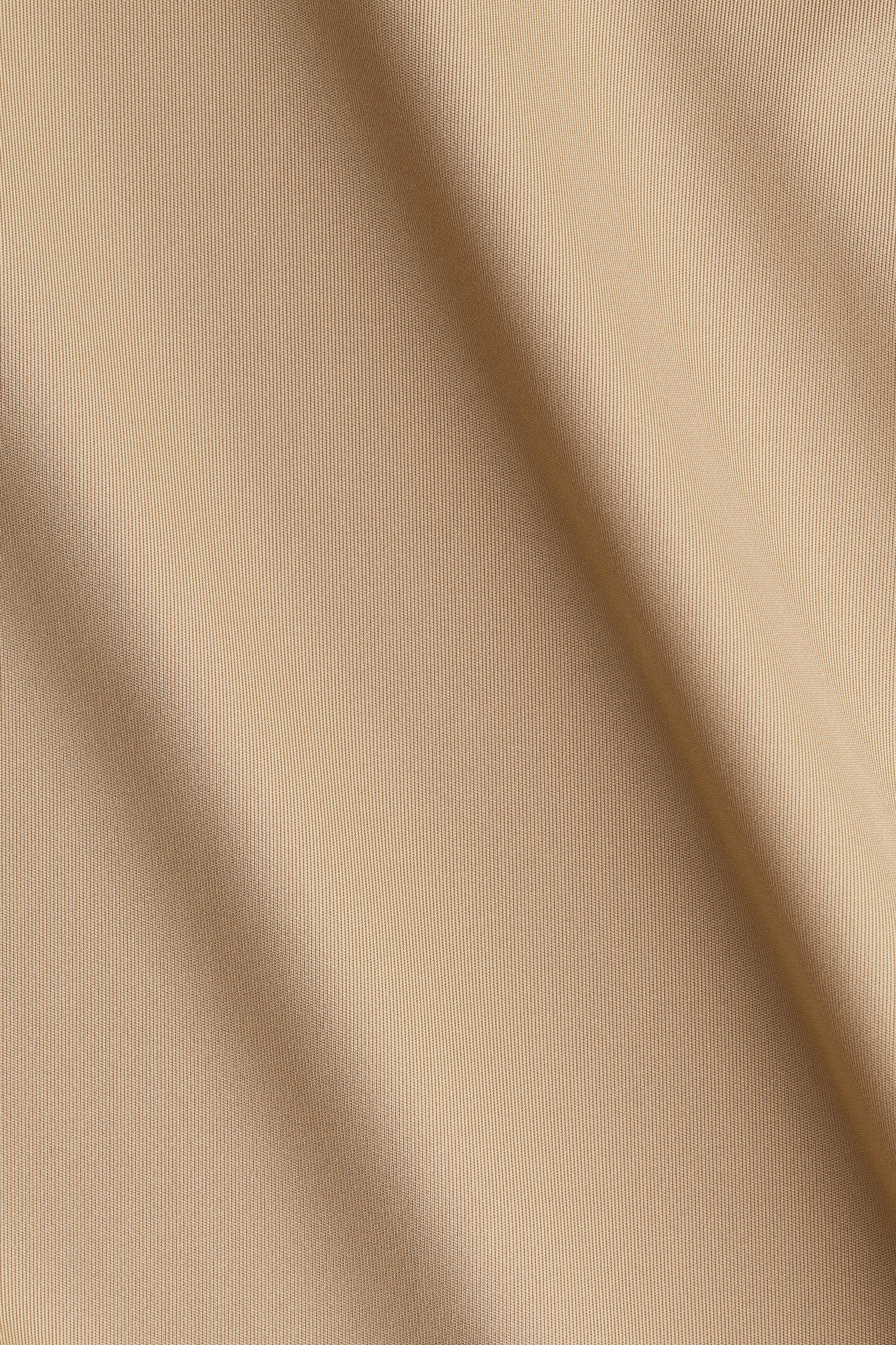 Shoulder-pad interlock dress