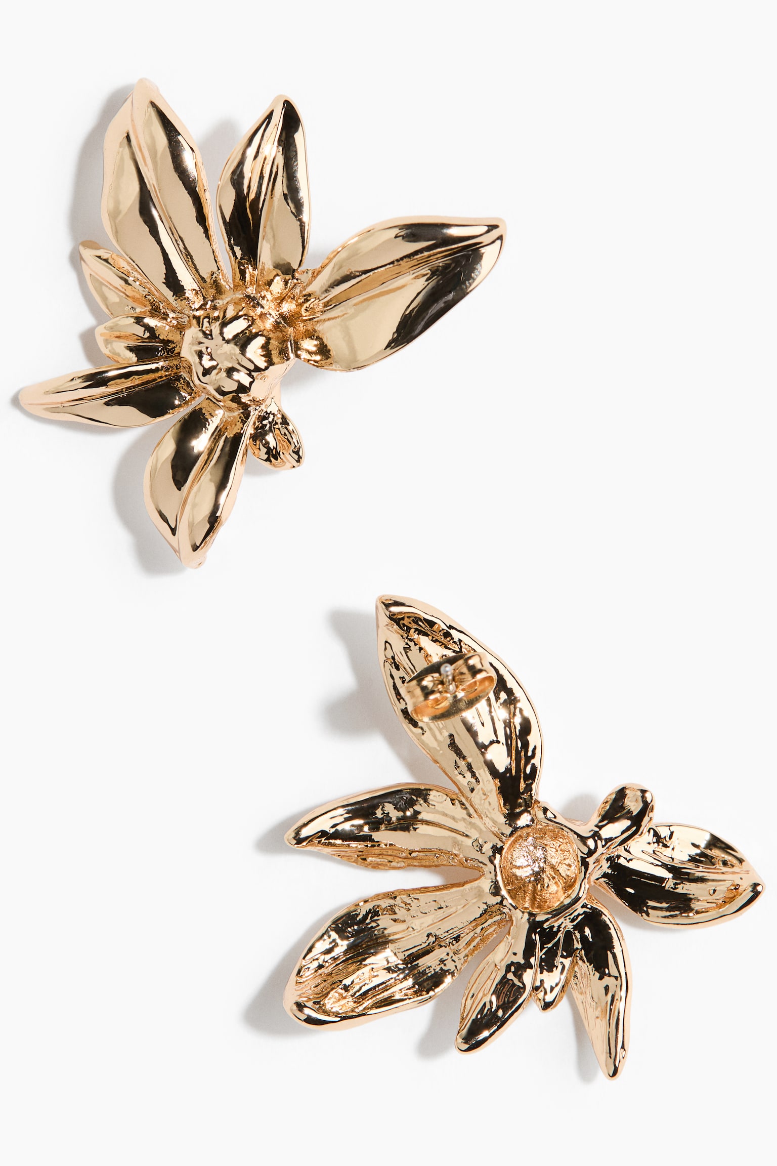 Flower-shaped earrings - Gold-coloured - 3