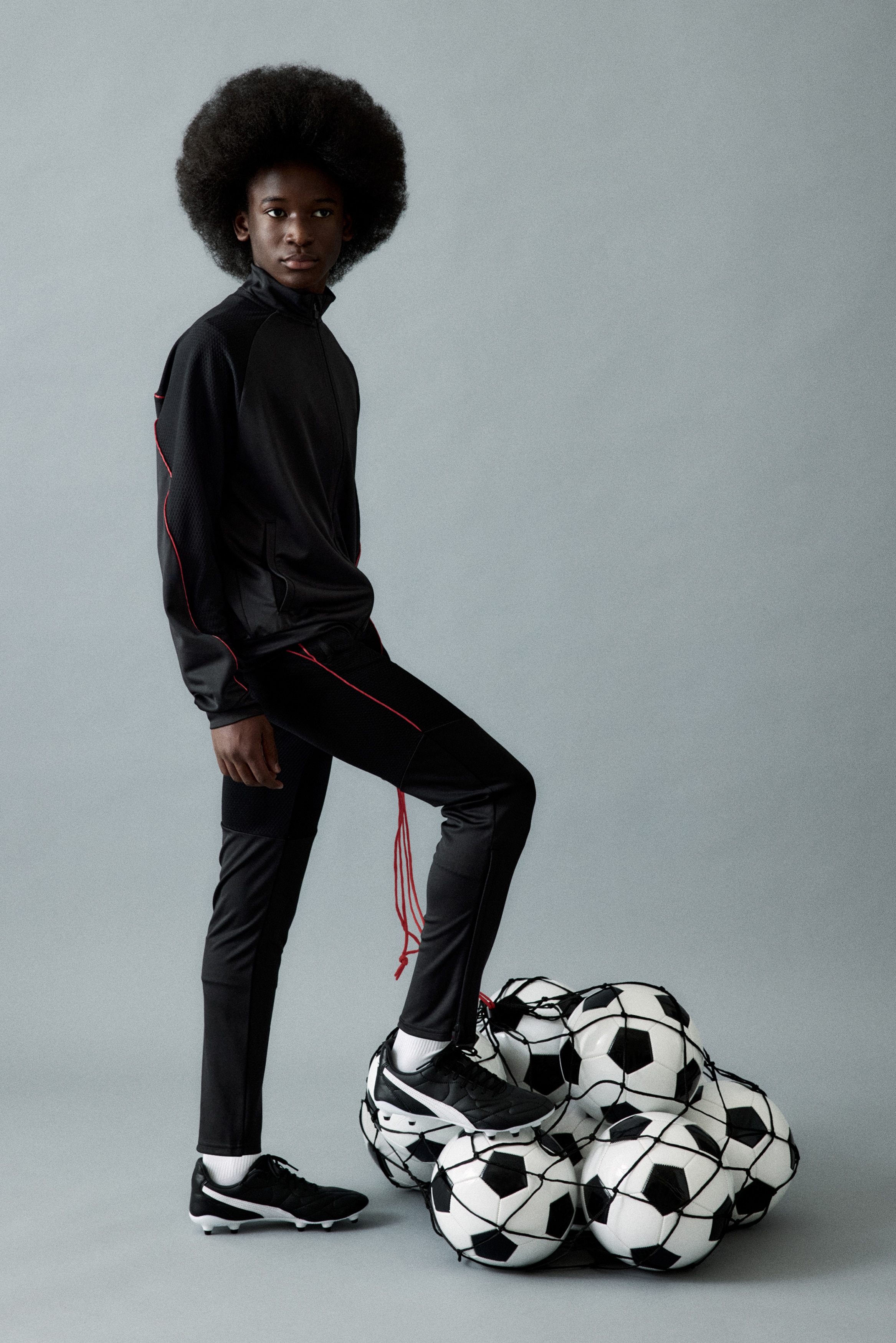 Fotbollsbyxa med DryMove™ Regular Fit - Svart