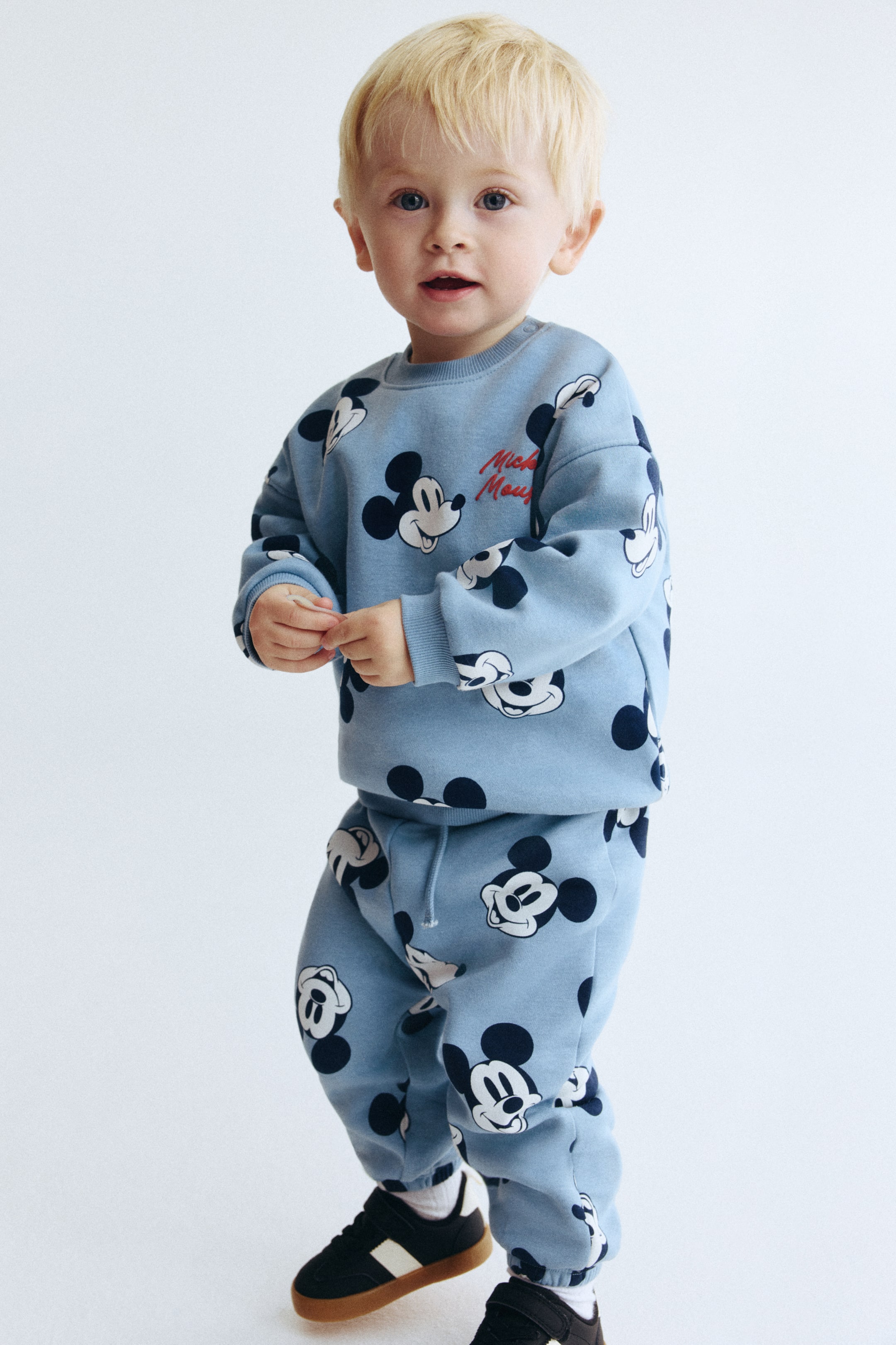 View larger image: 2-piece printed sweatshirt set - Dusty blue/Mickey Mouse - Kids | H&M IN 1