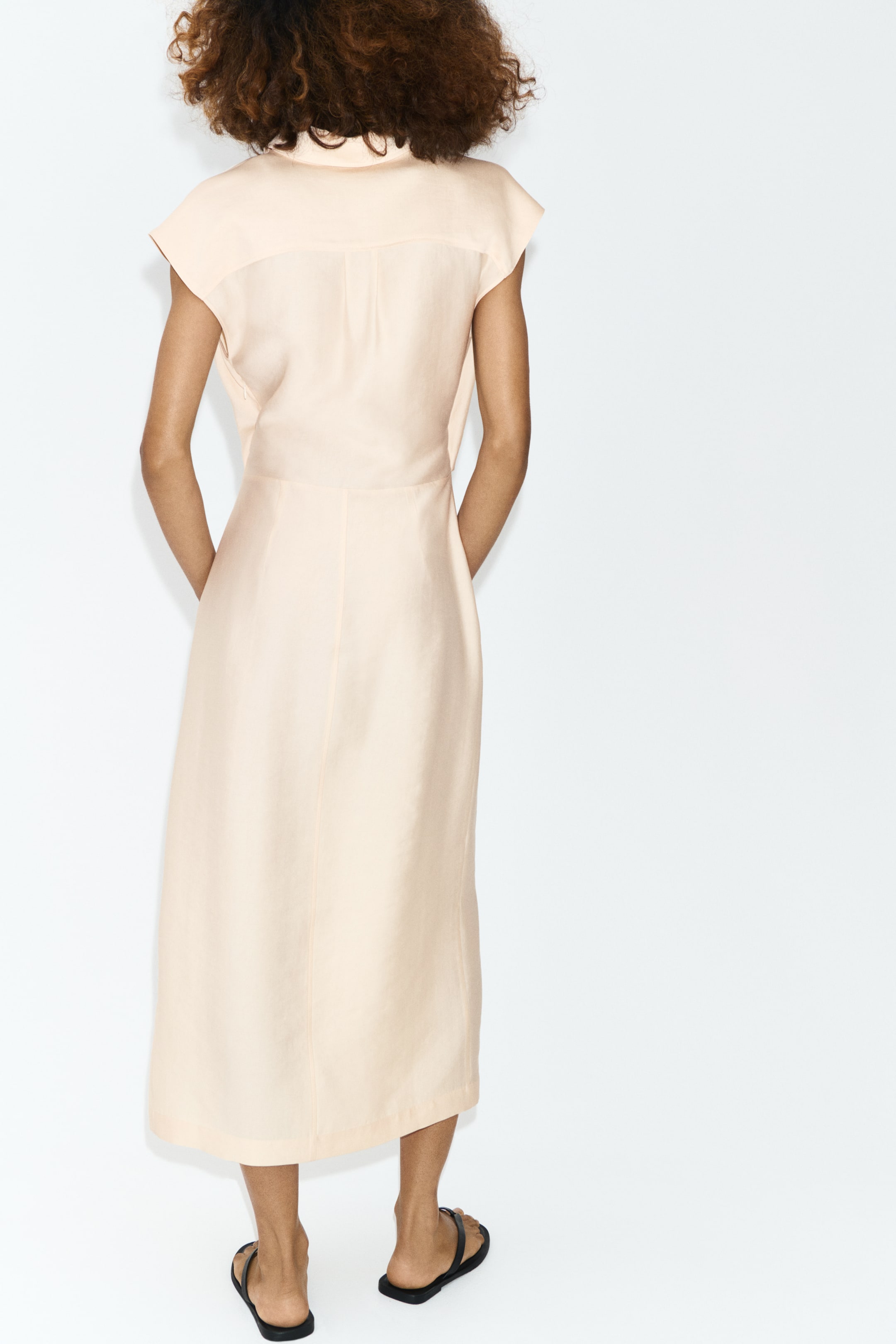 Robe chemisier découpée