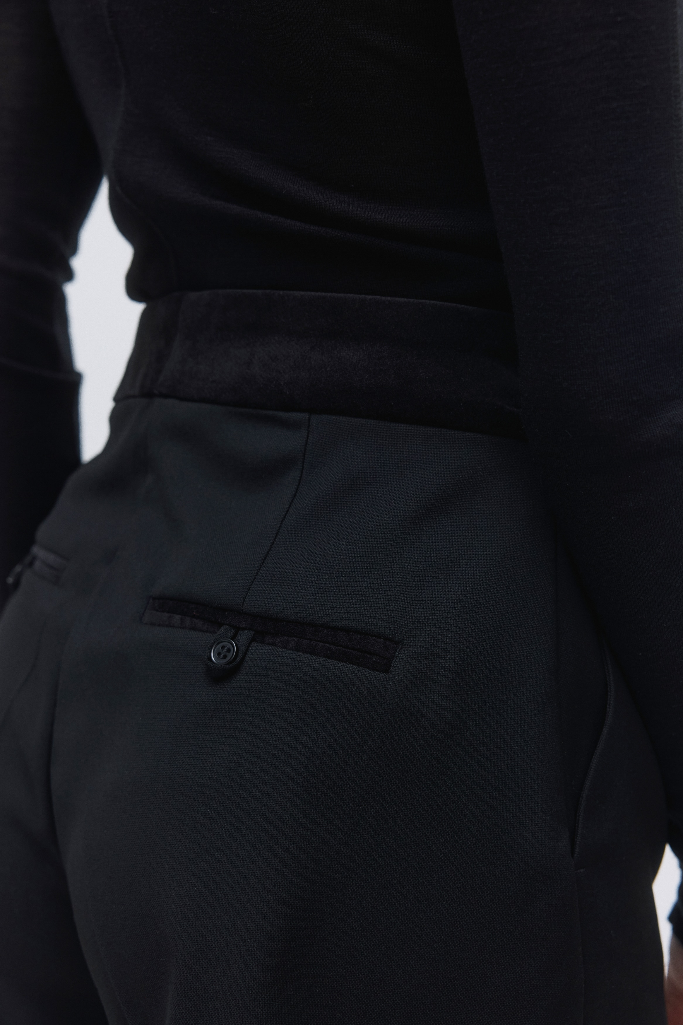 High-waisted tailored shorts