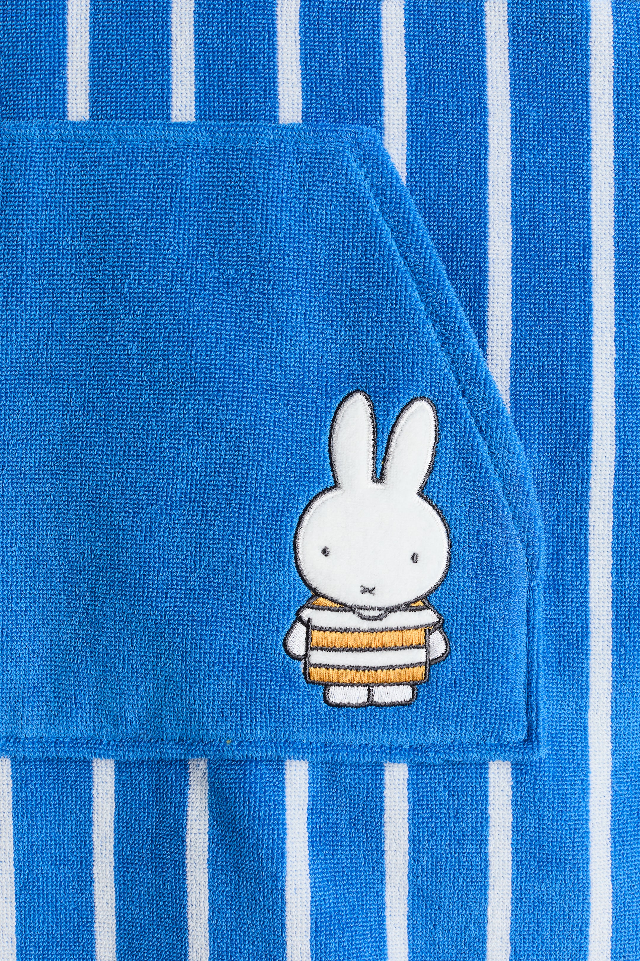 Cape-Style Towel with Appliqué