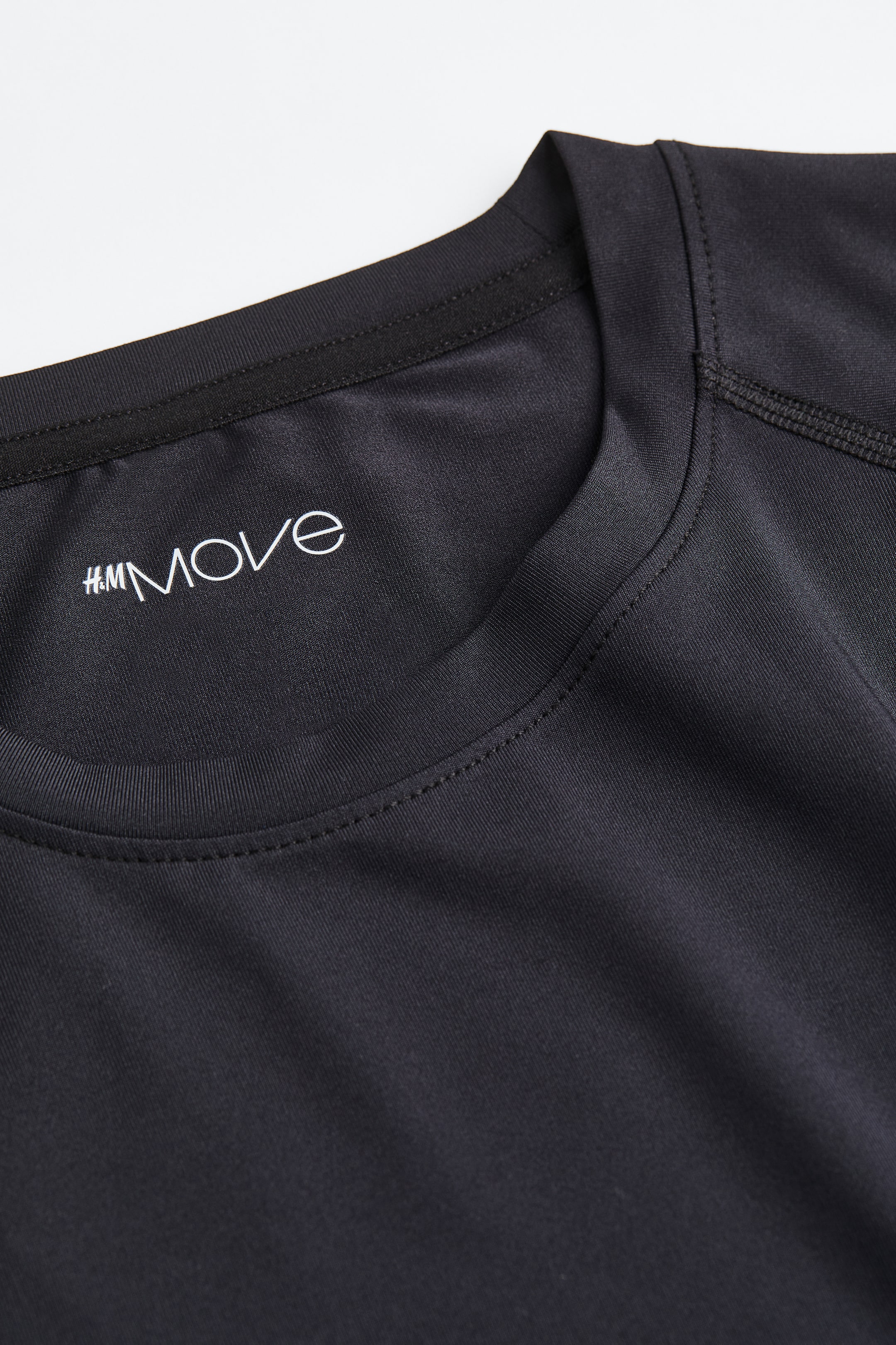 Muscle Fit Sports Shirt in DryMove™ - Round Neck - Short sleeve - Black ...