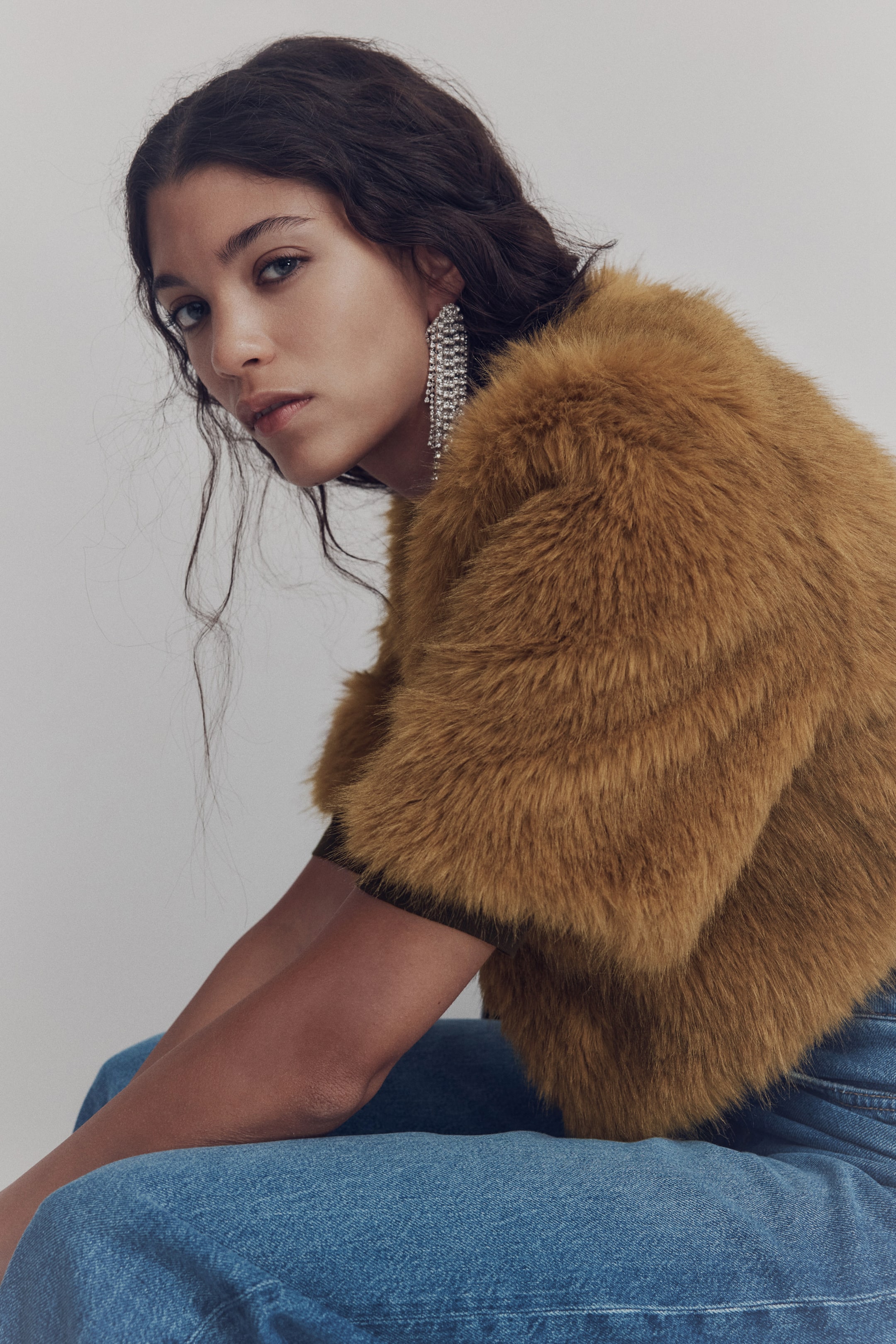 Zobraziť väčší obrázok: Cropped jacket - Tmavobéžová - ŽENY | H&M SK 1