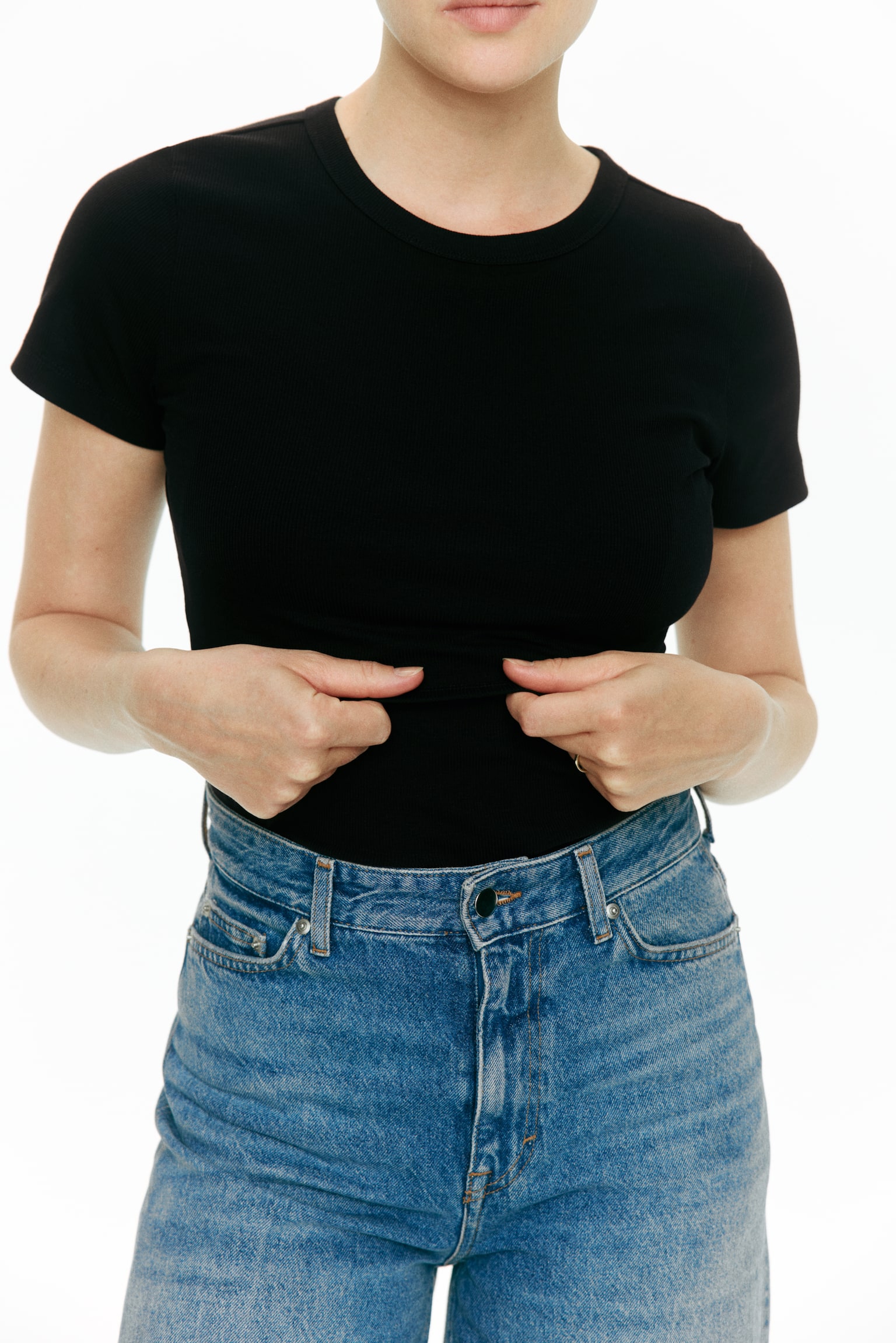 Женские футболки H&M Mama 2-Pack Ribbed Nursing T-Shirts, цвет: Чёрный / Кремовый — фото 3