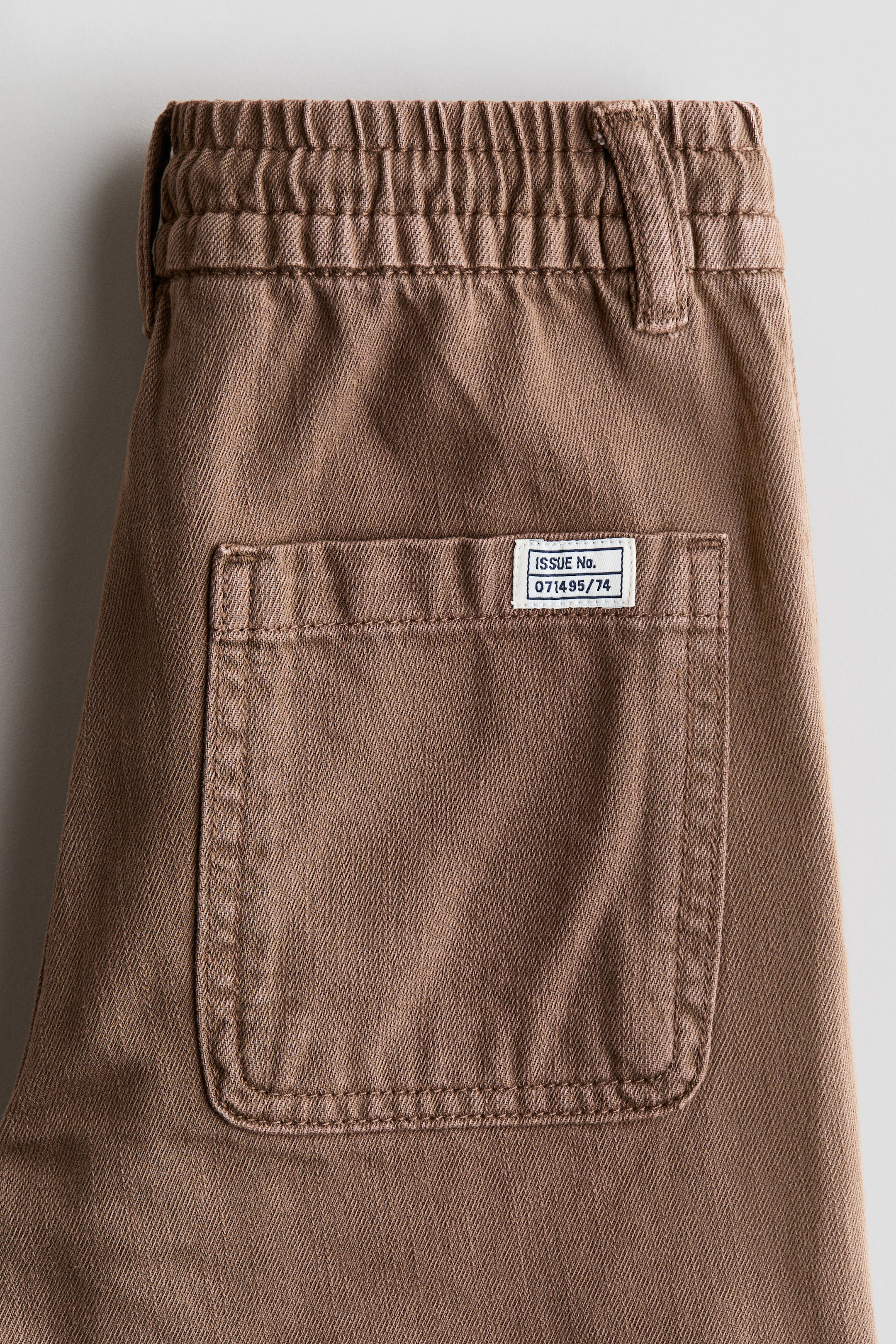 Pantalon en sergé de coton délavé