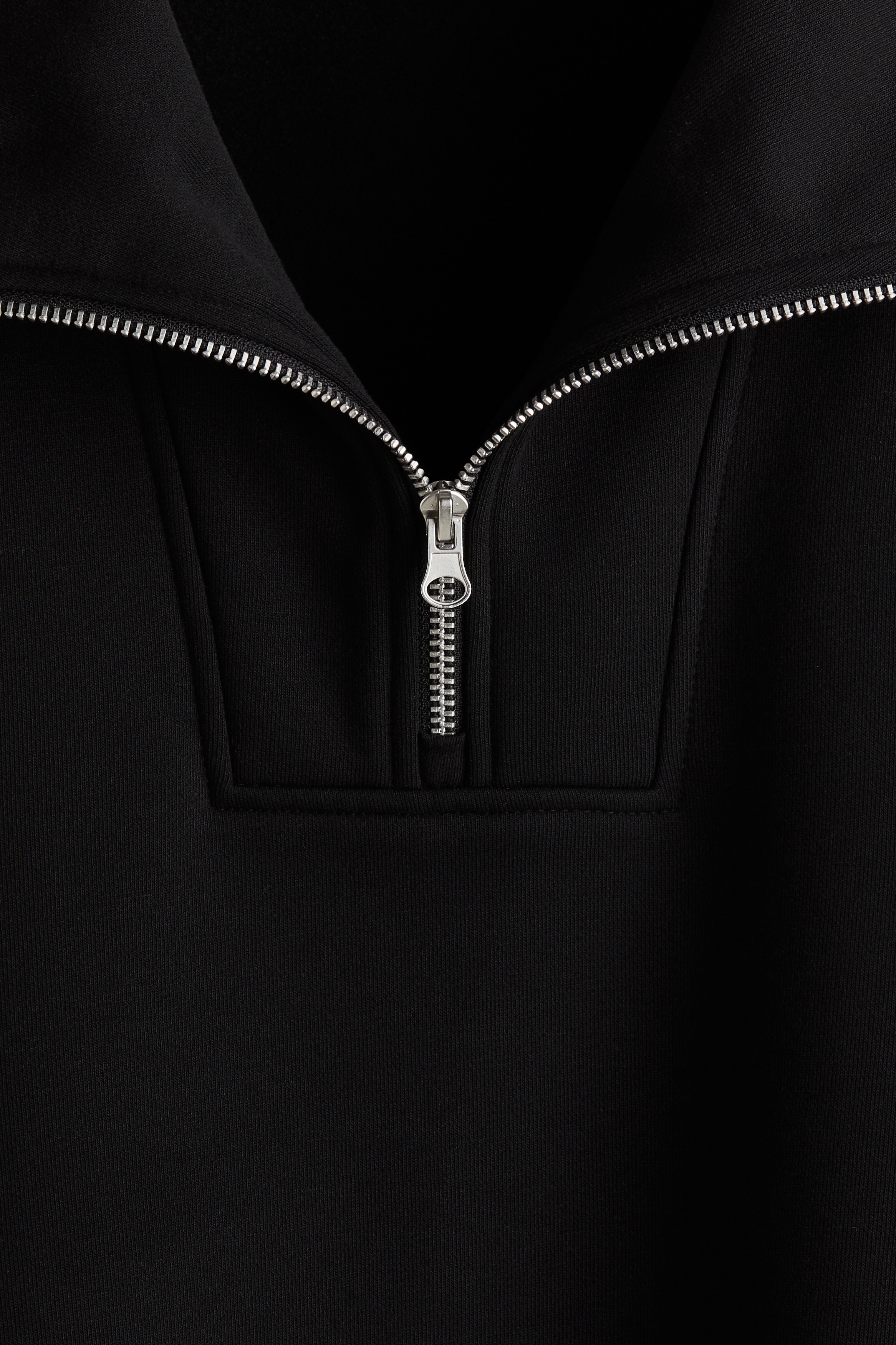 Regular Fit Zip-top sweatshirt