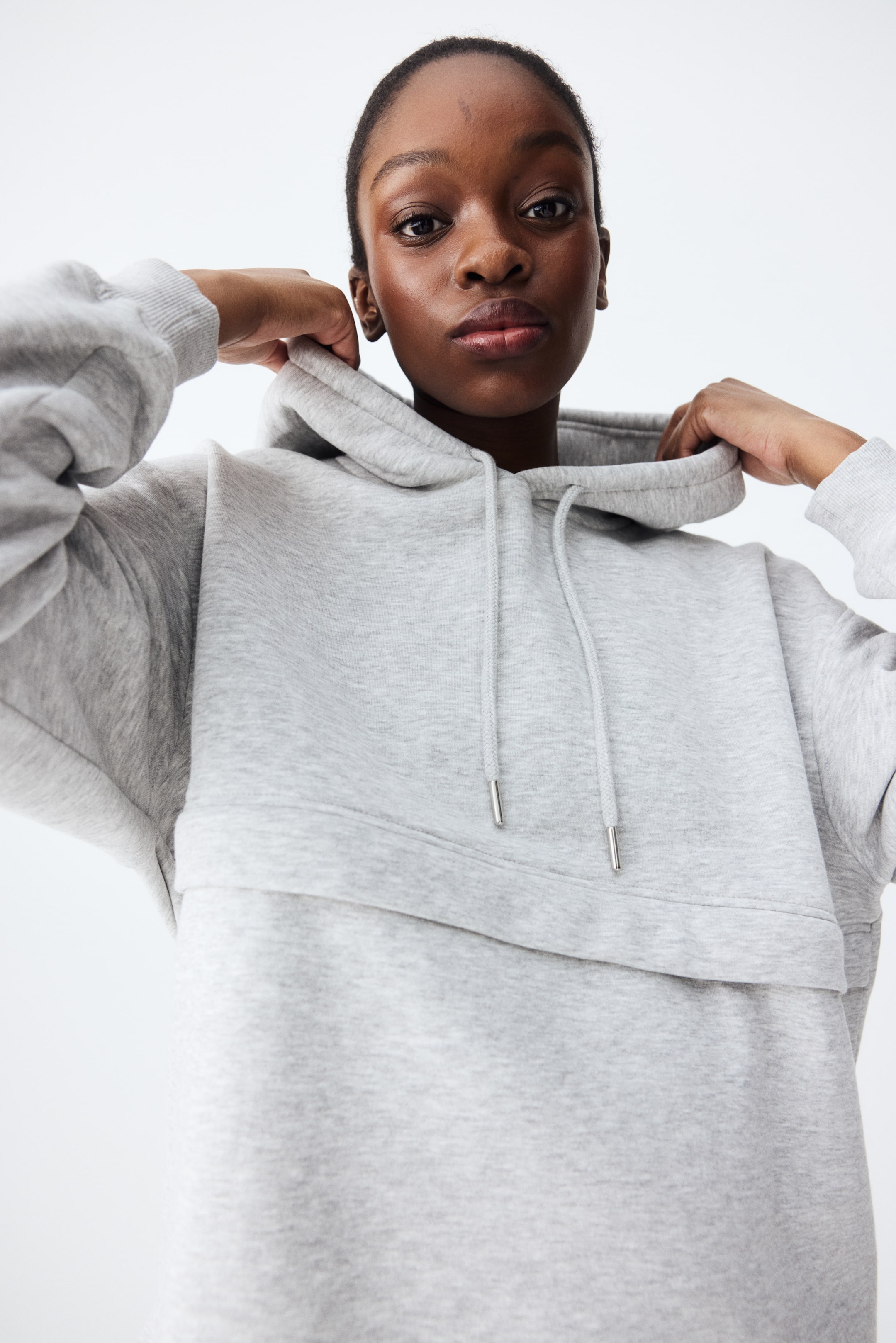 Büyük resmi görüntüle: MAMA Before & After Kapüşonlu Emzirme Üstü - Açık gri kırçıllı - KADIN | H&M TR 1