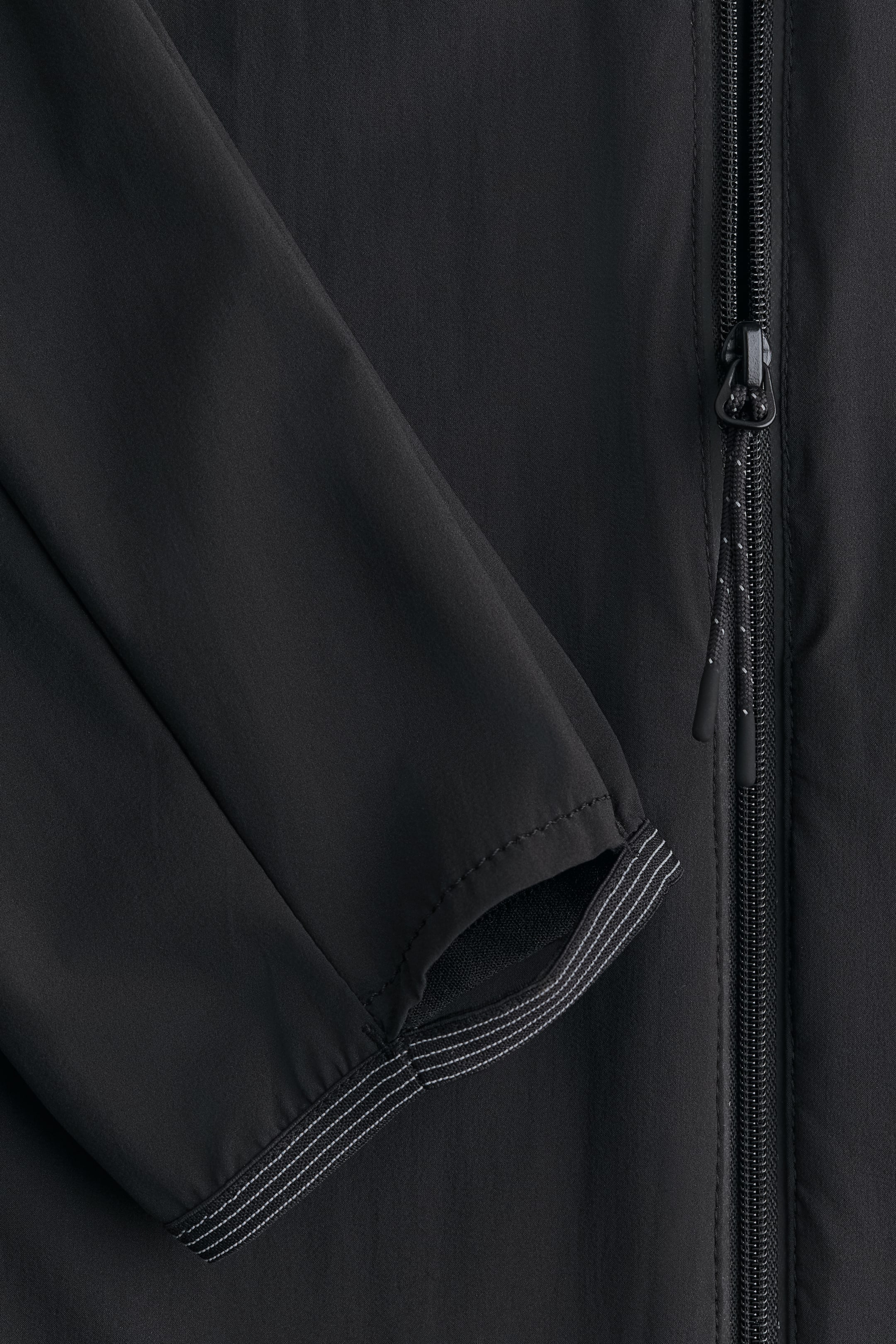 Warm Water-Repellent Activewear Jacket
