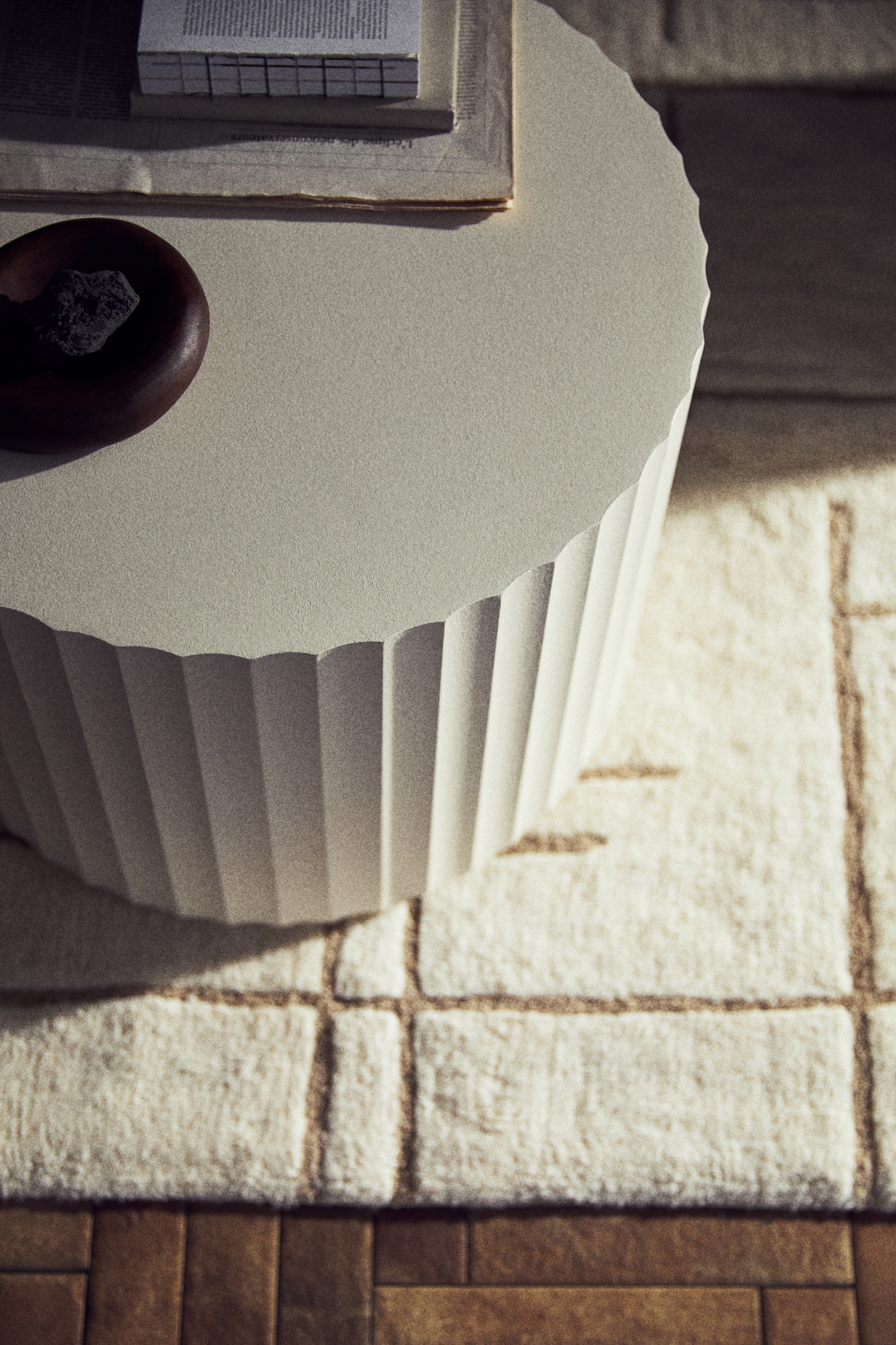 Pelarformat soffbord - Ljusbeige