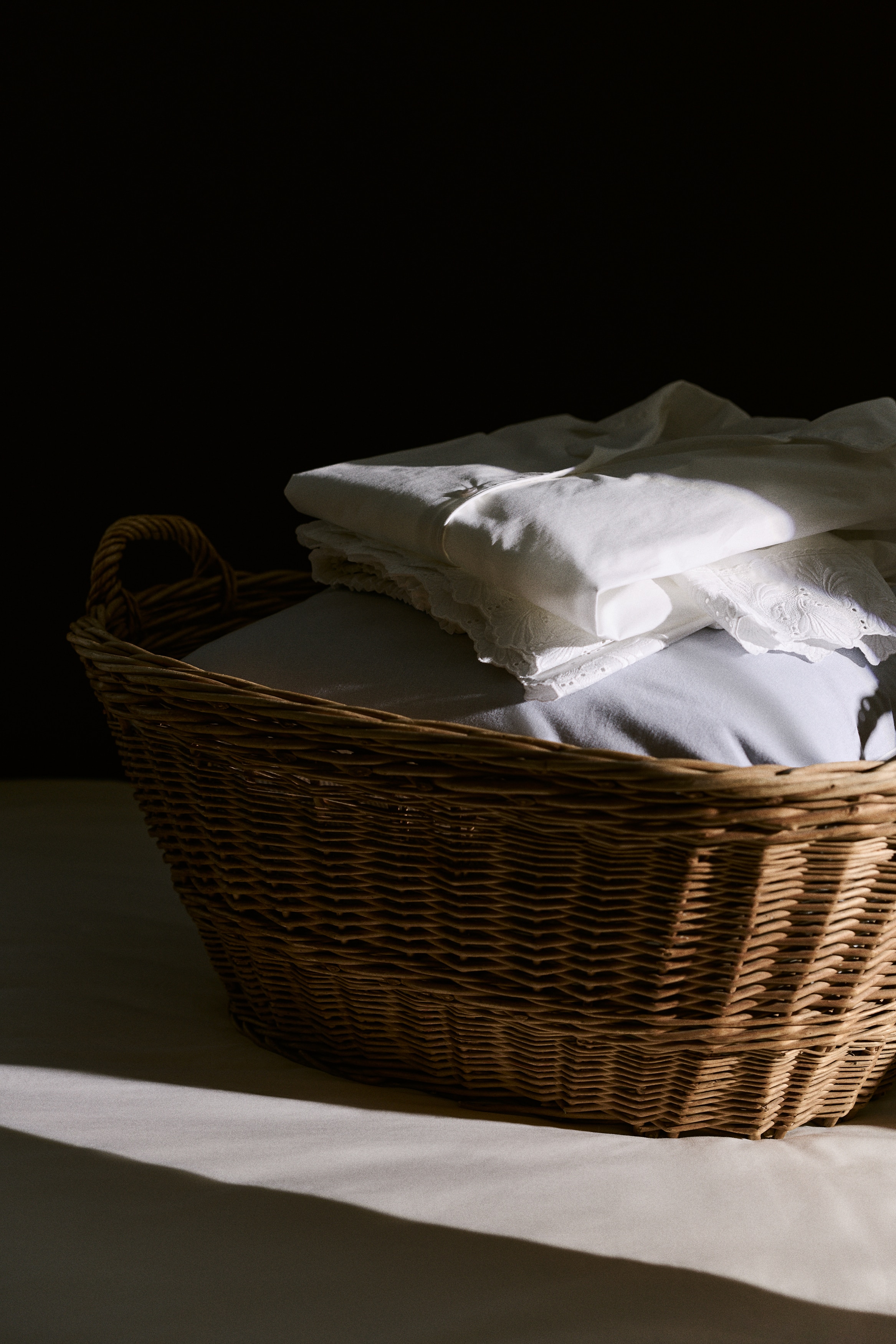 Broderie anglaise cotton pyjamas - White