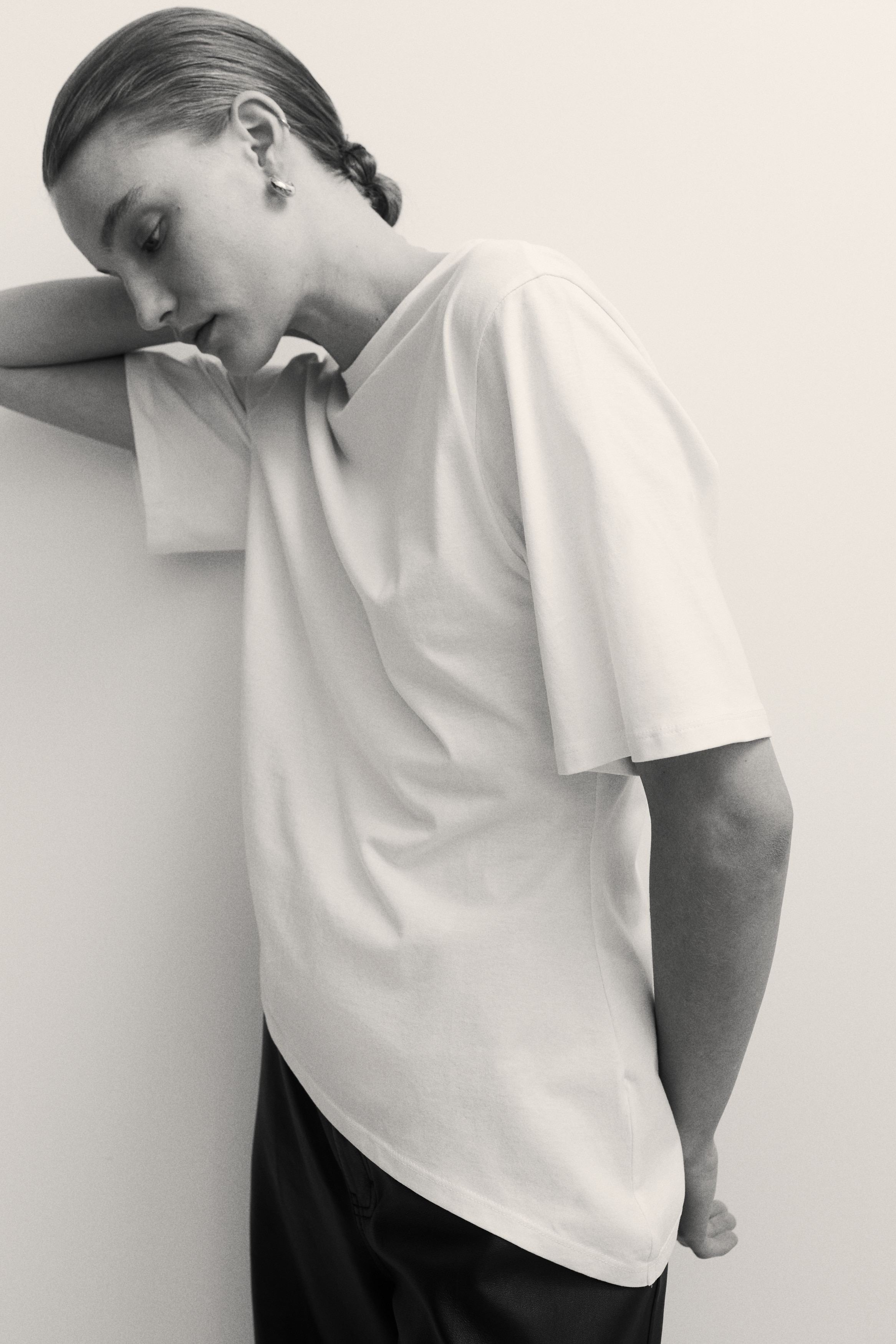 Drapirana majica - Bela/Tamnosmeđa/Svetložuta