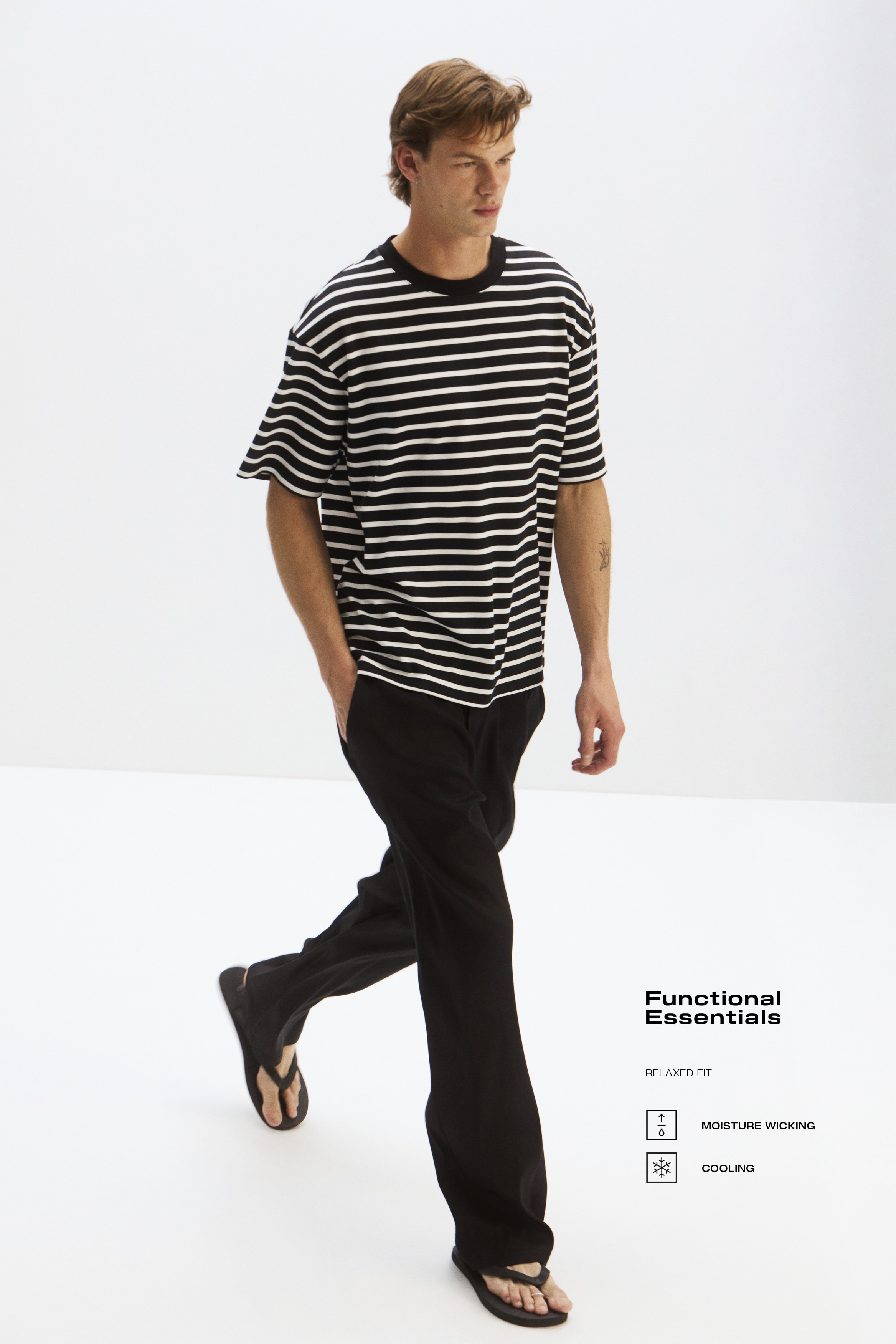 Cooling Relaxed Fit T-shirtModel
