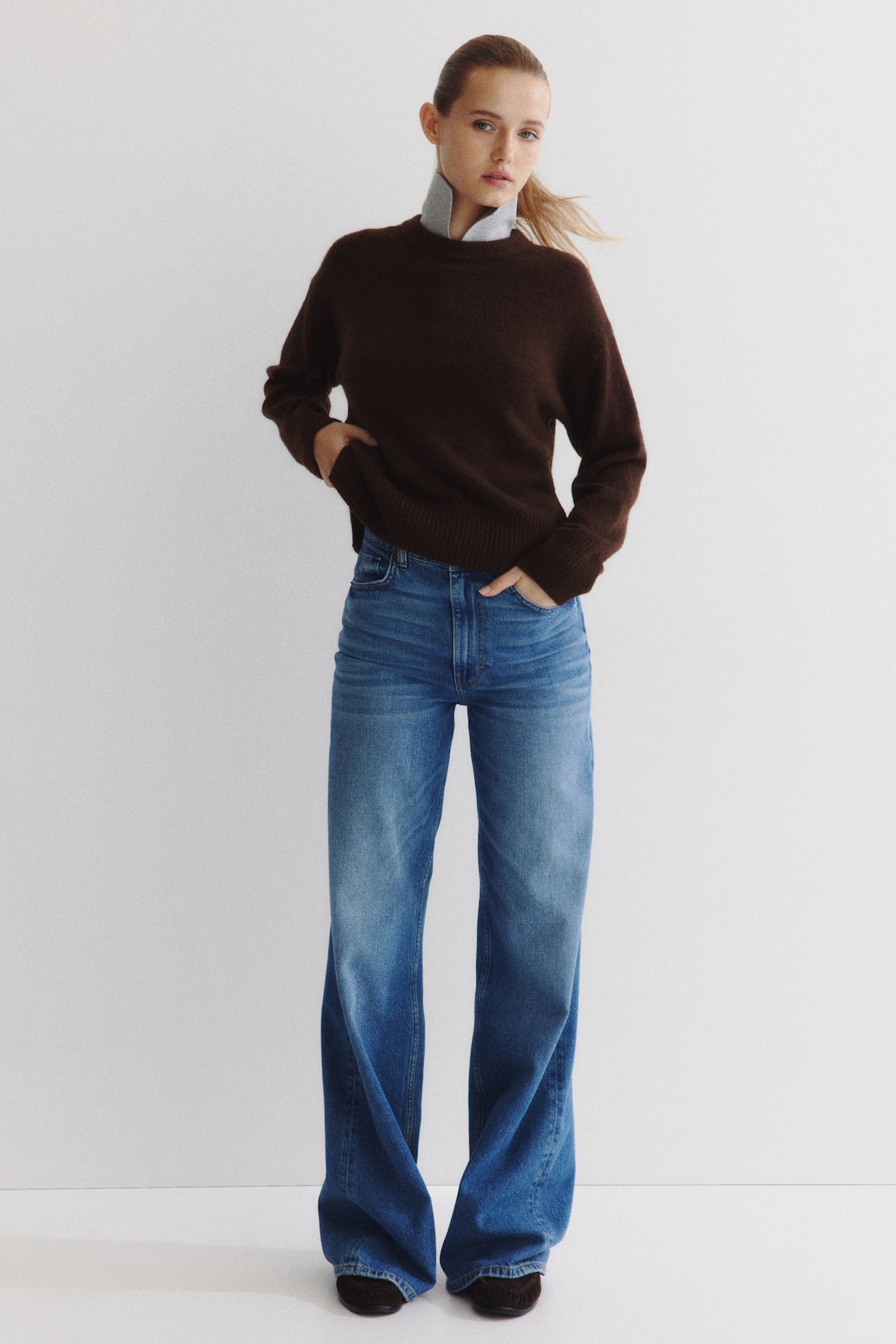 Sweater - image 3