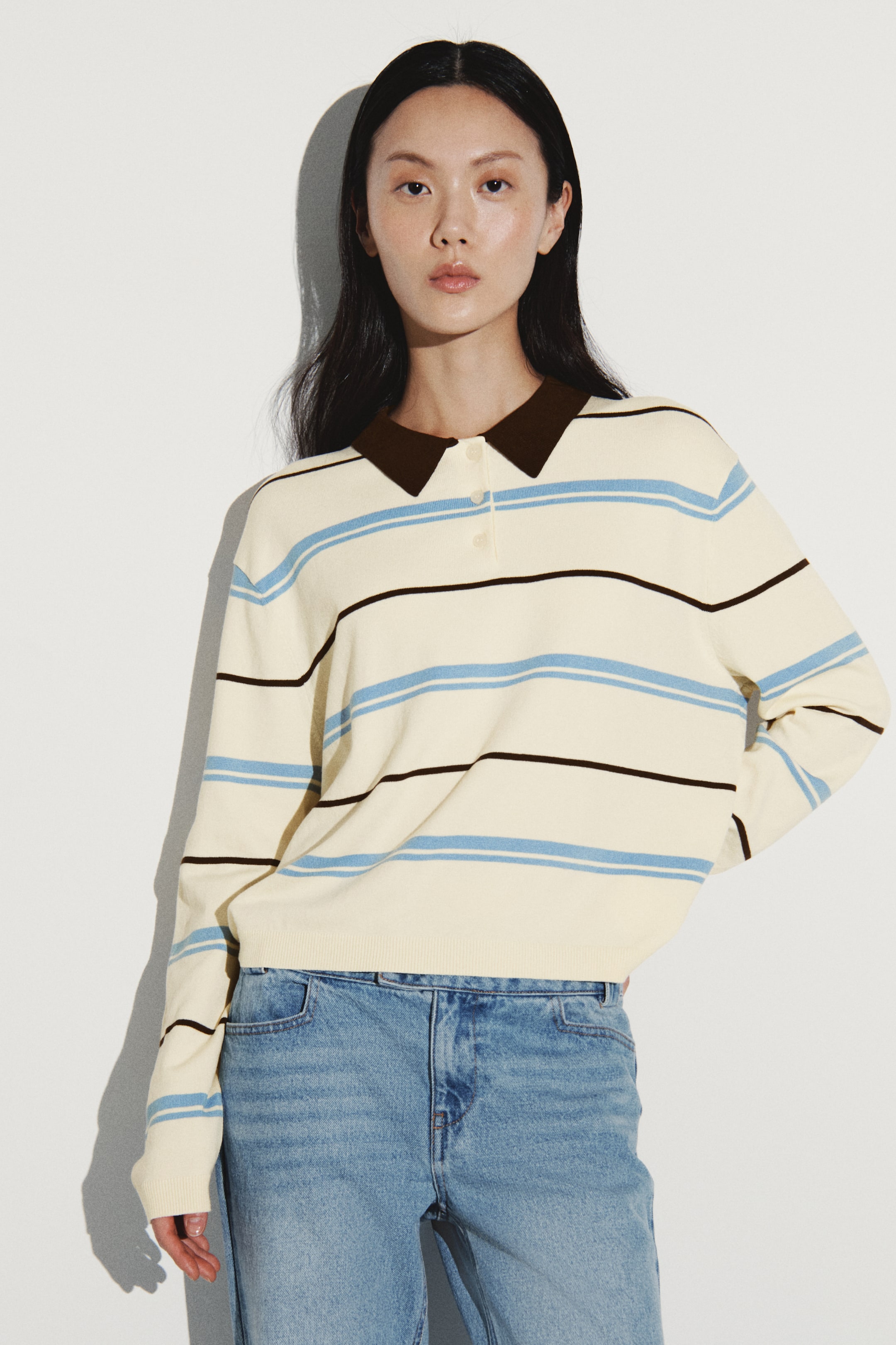 이미지 확대 보기: 파인니트 폴로셔츠 - 라이트 옐로/스트라이프 - 여성 | H&M KR 2