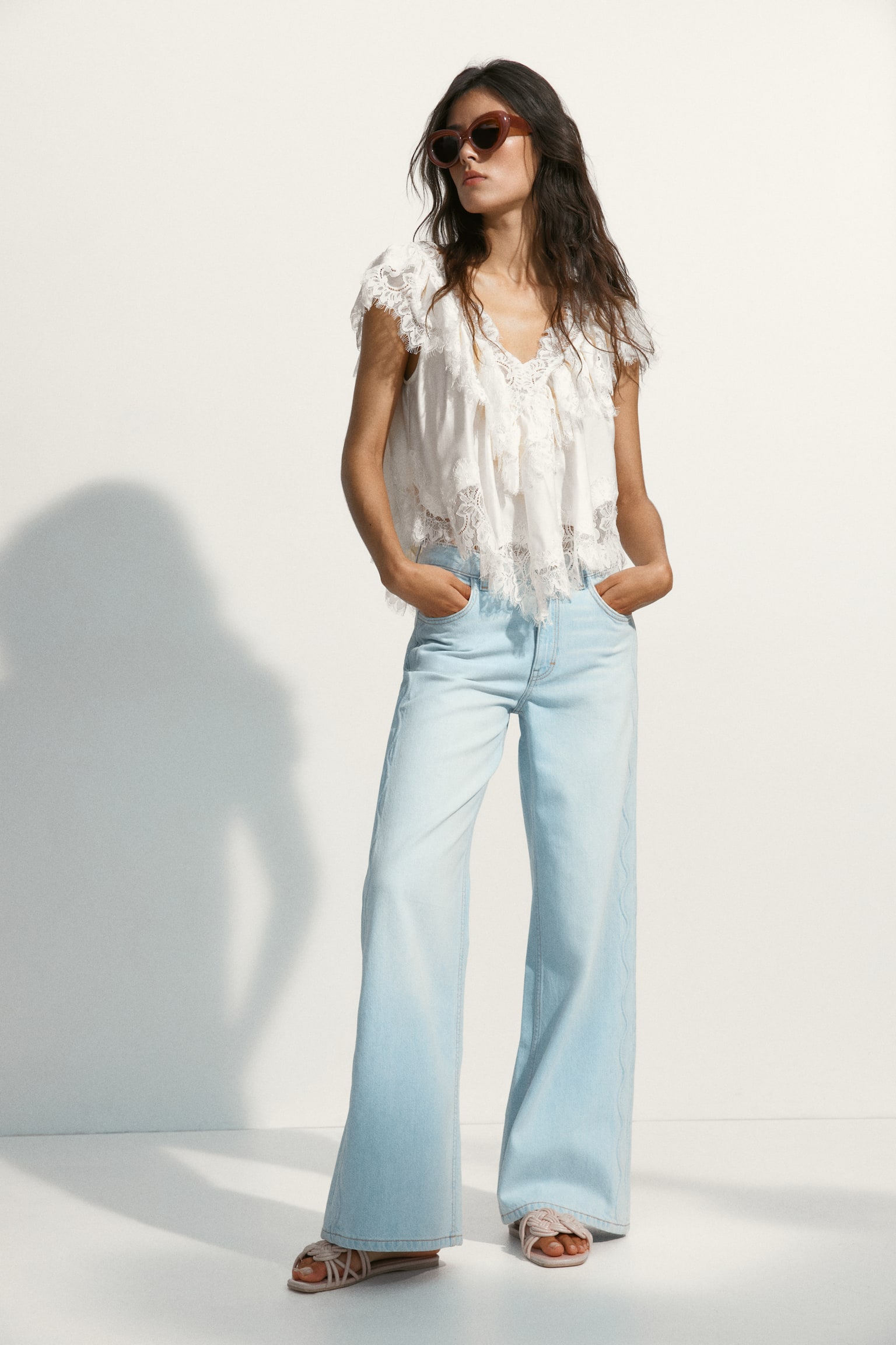 Wide-Leg High-Waist Jeans - 8