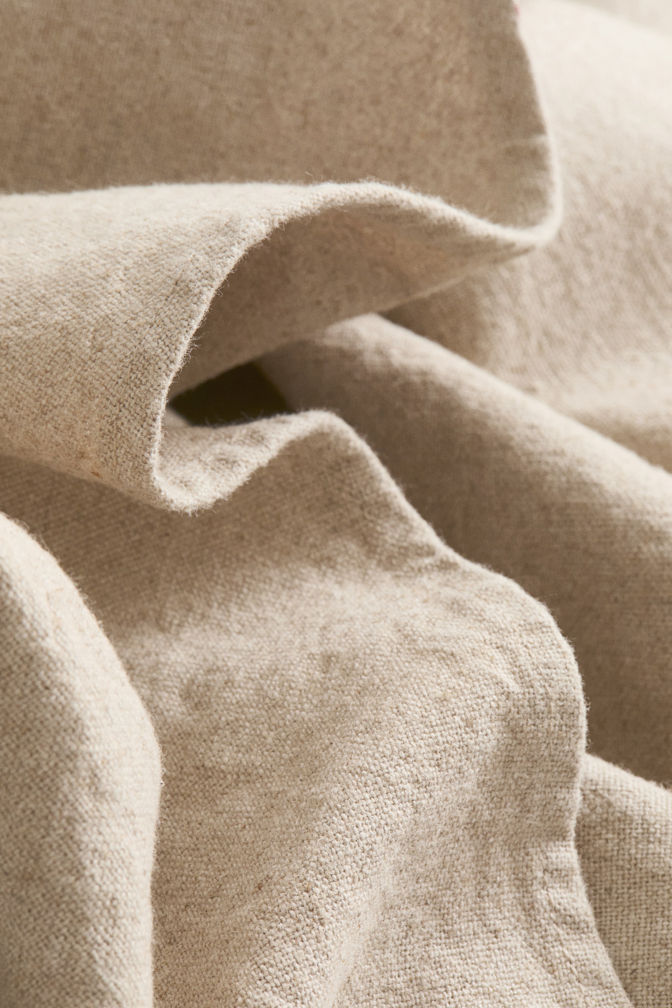Round Linen-Blend Tablecloth