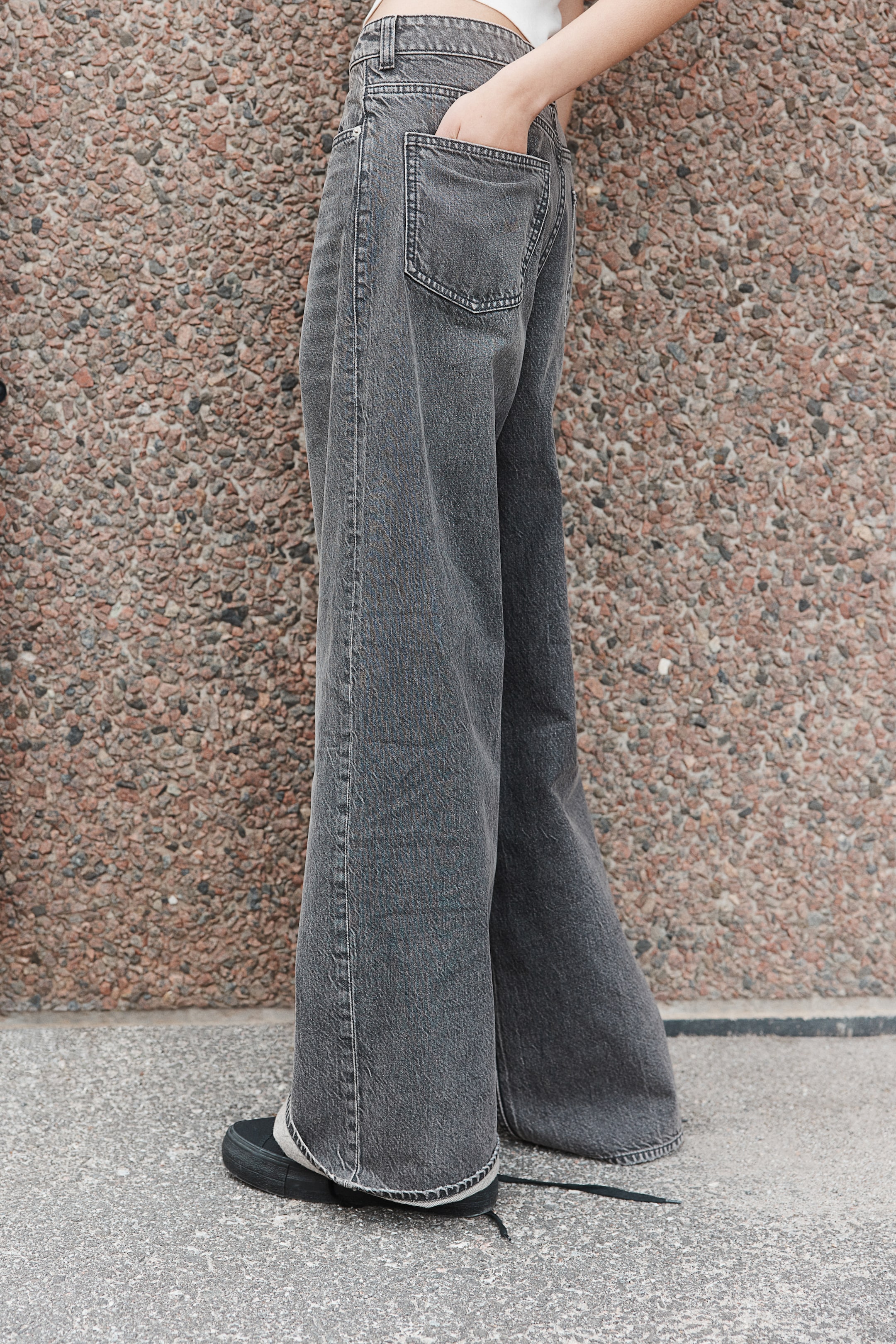 Baggy Regular Jeans - Black - Ladies | H&M GB 4