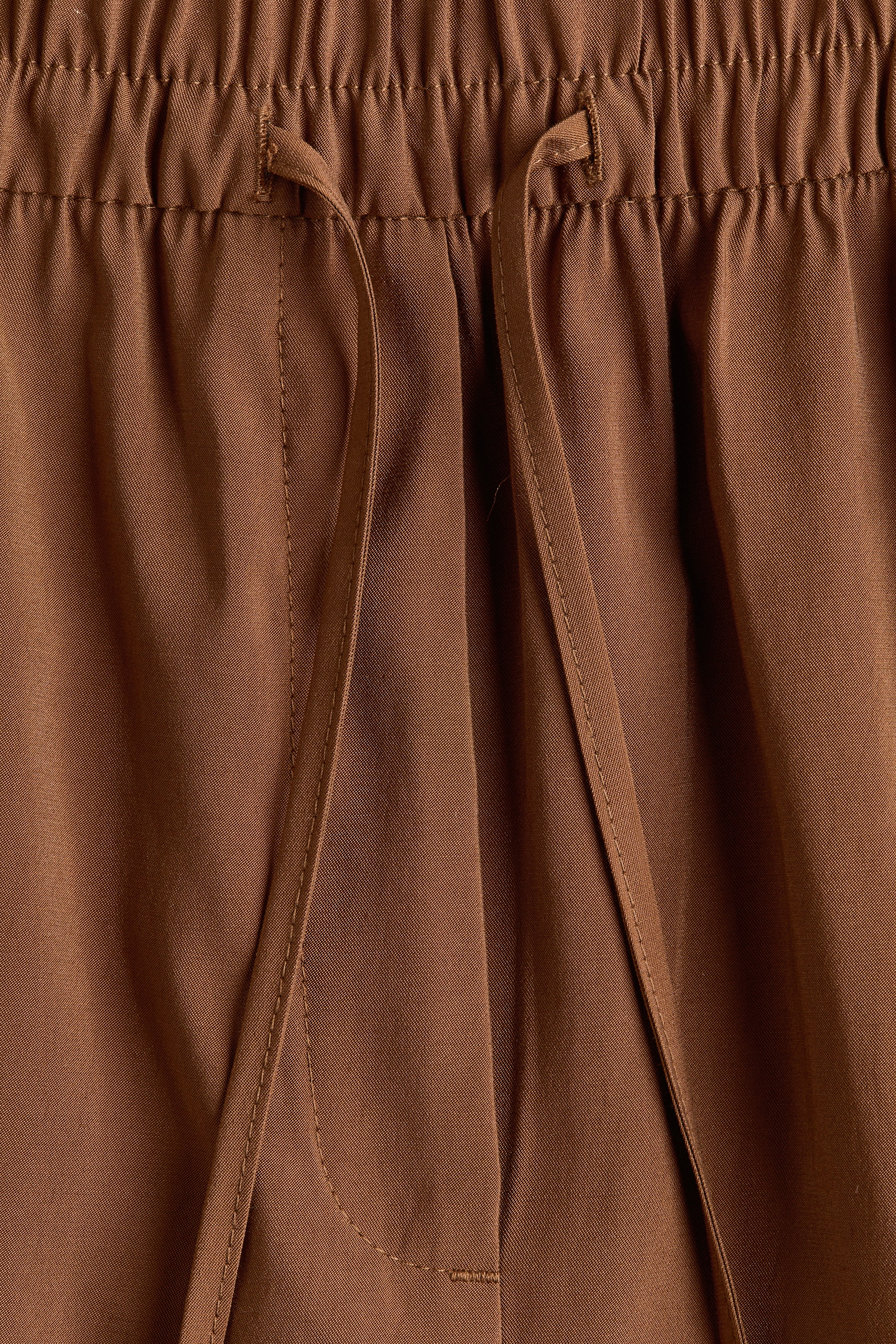 Barrel-Leg Drawstring Pants