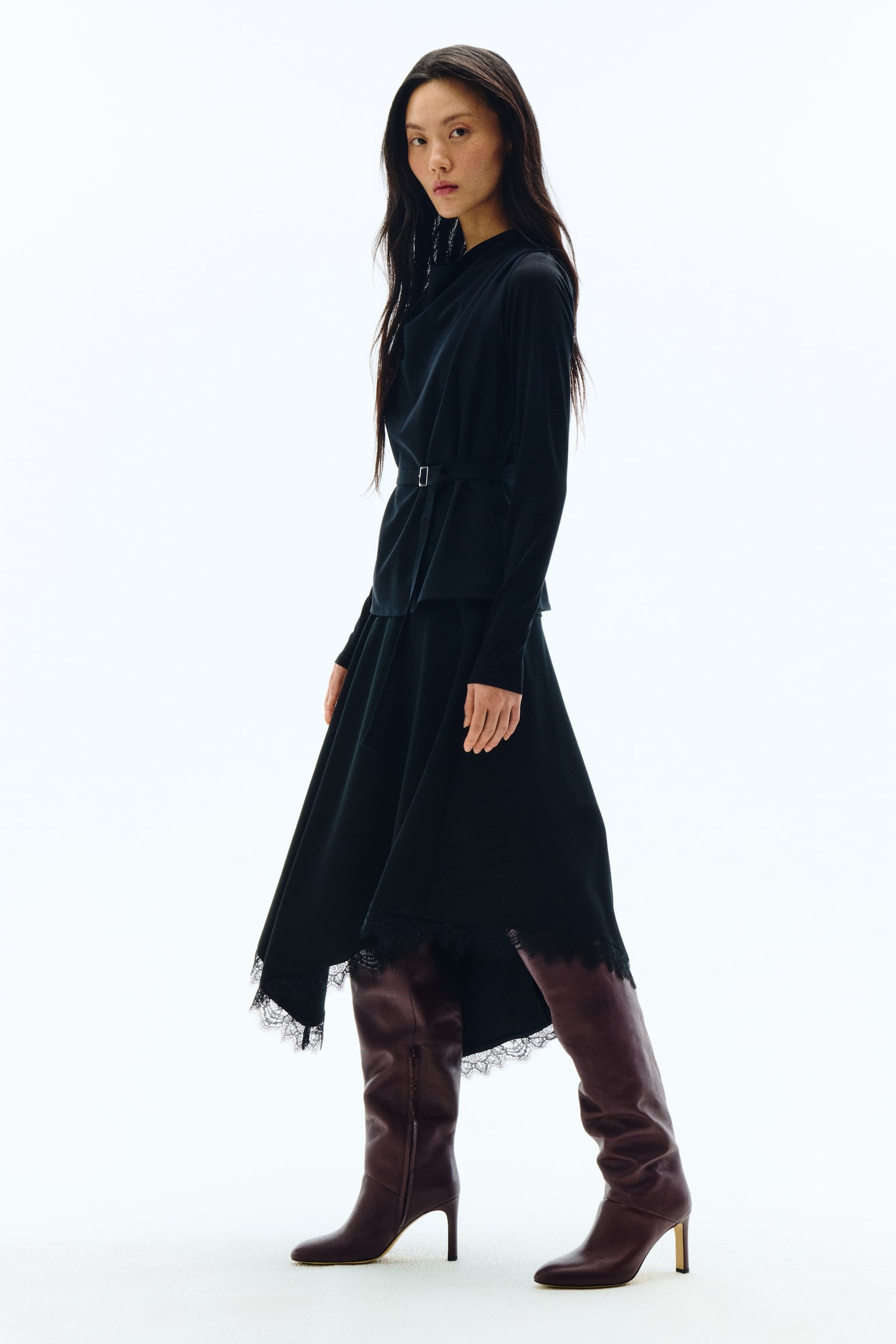 벨티드 슬리브리스 탑 - 블랙 - 4