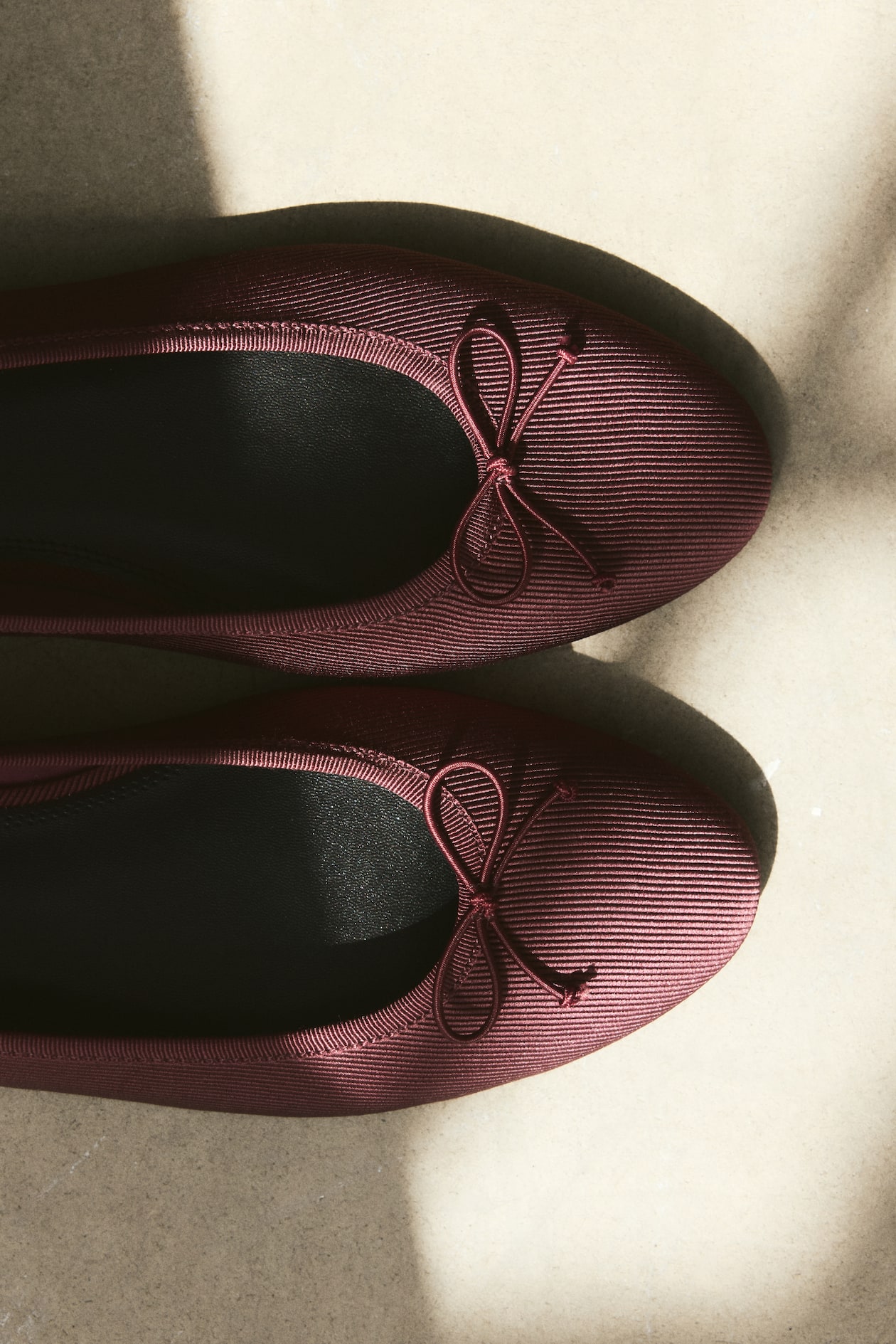 Women's Burgundy Ballet Flats | H&M US