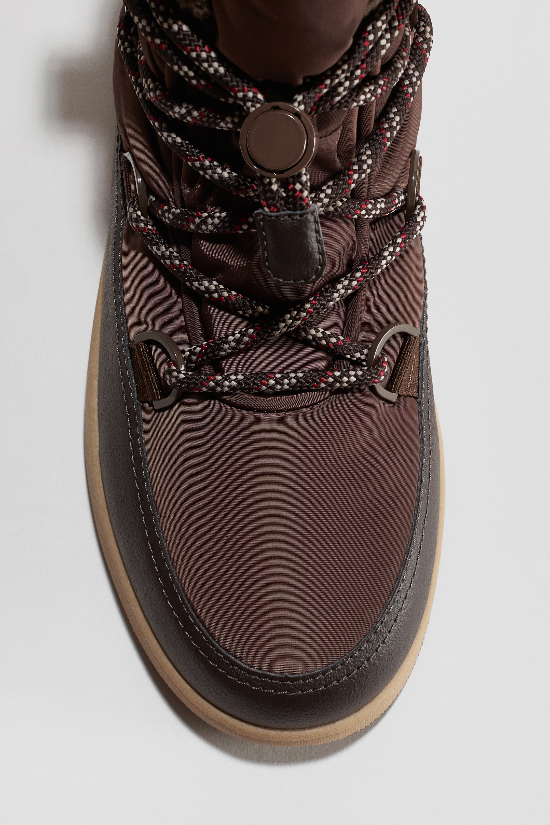 Bottines imperméables et chaudement doublées