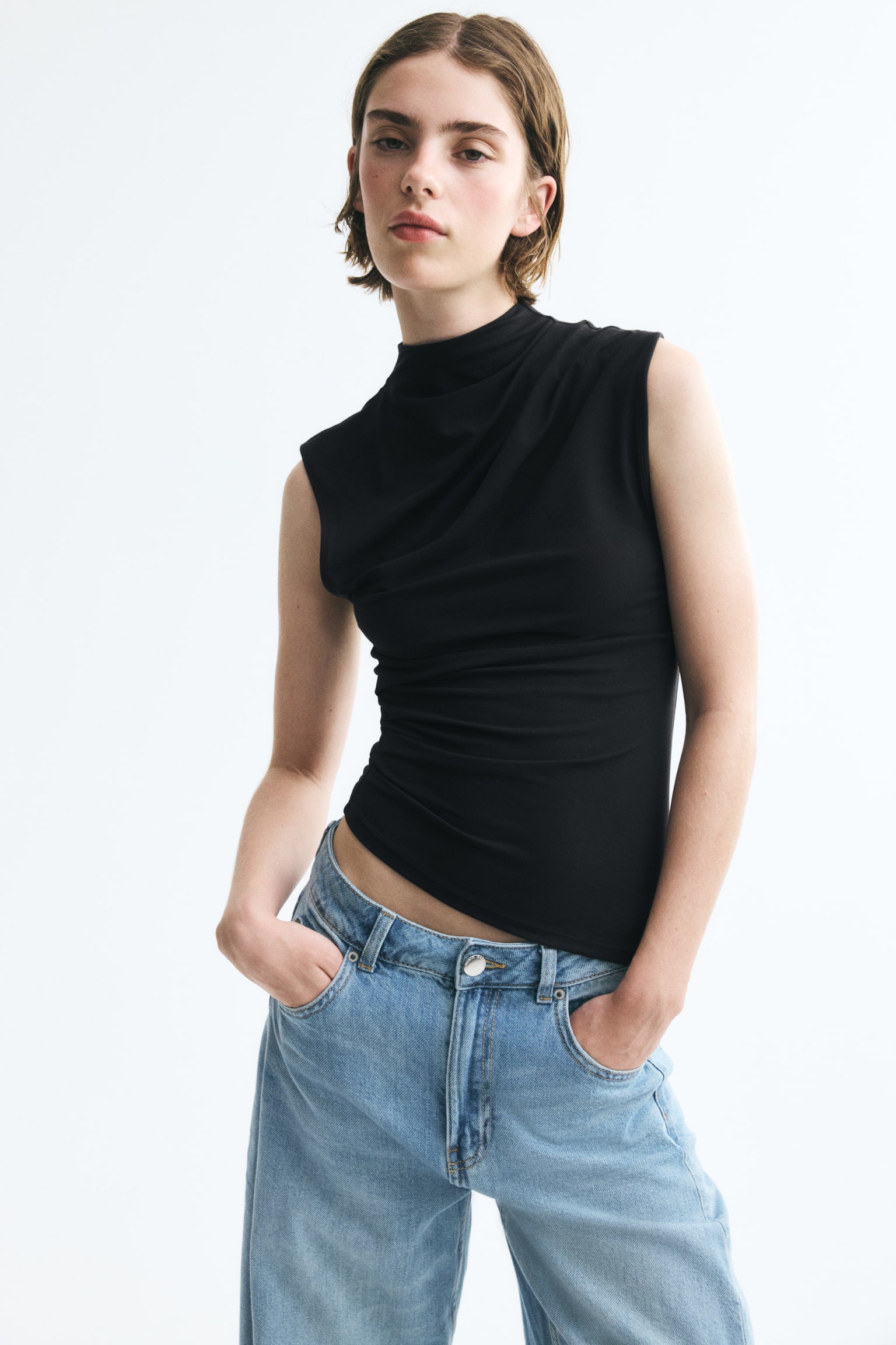 Женский топ H&M Draped Asymmetric Top, цвет: Чёрный — фото 3