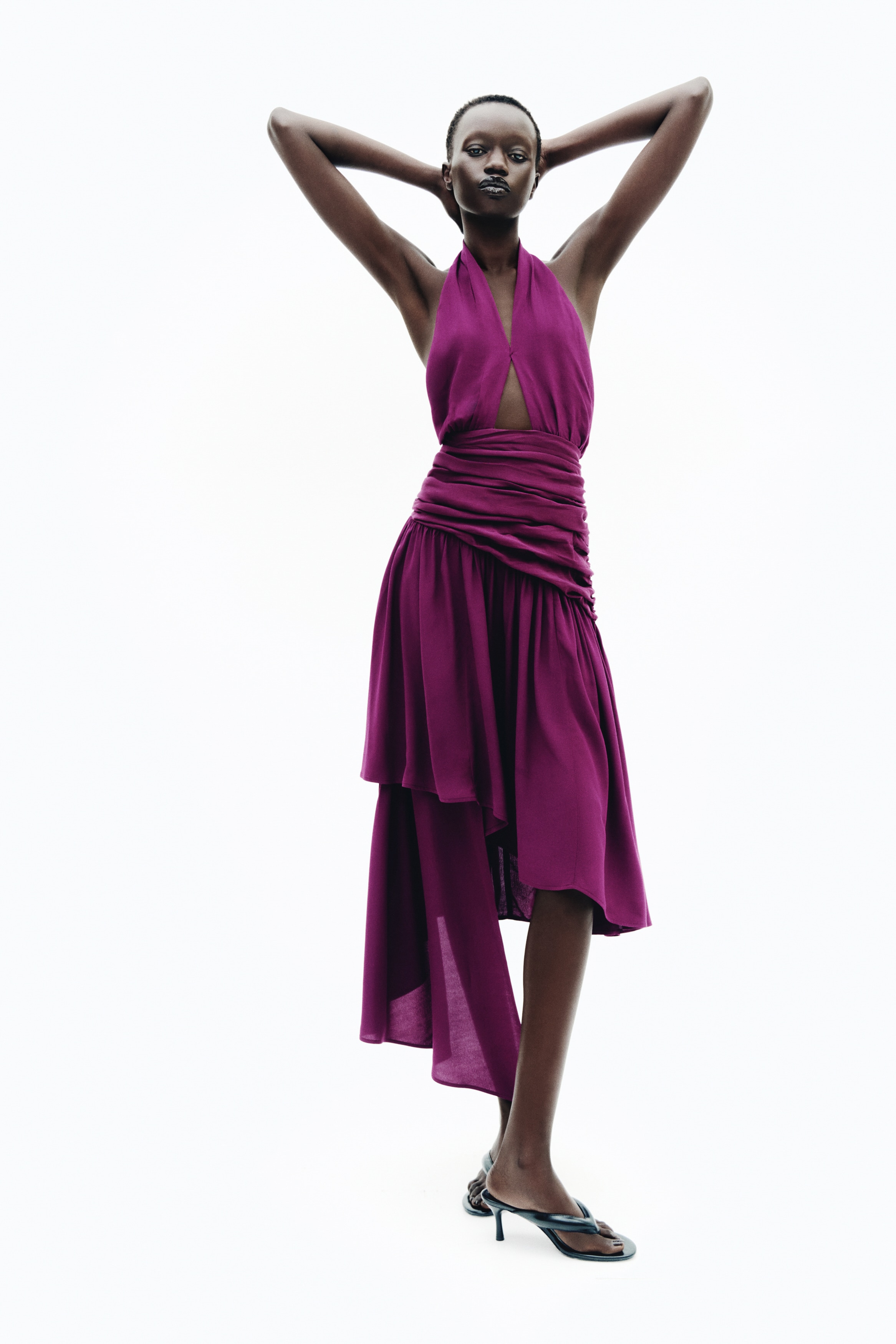 Asymmetric halterneck dressModel