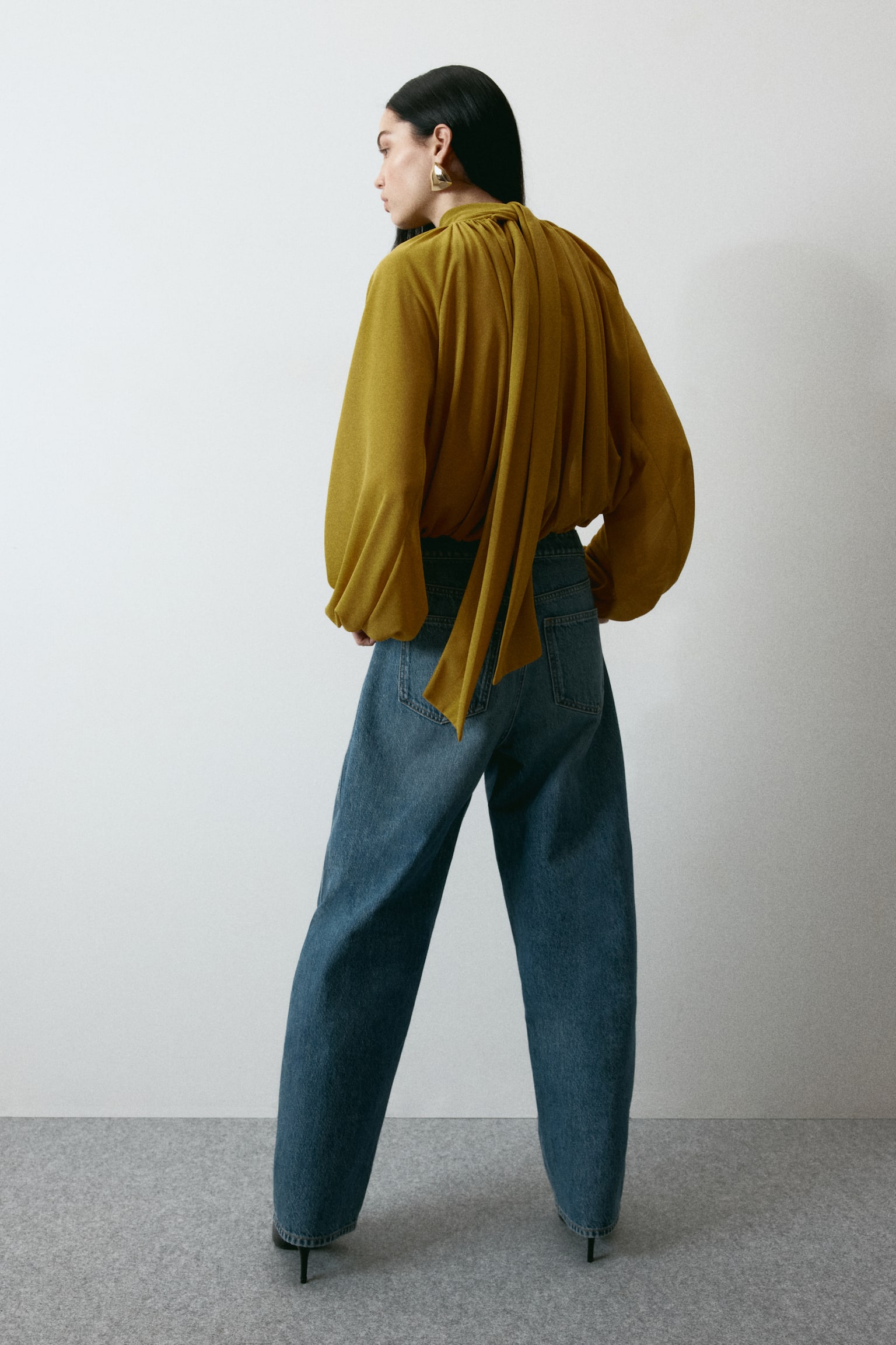Tie-neck blouse - Mustard yellow - 6