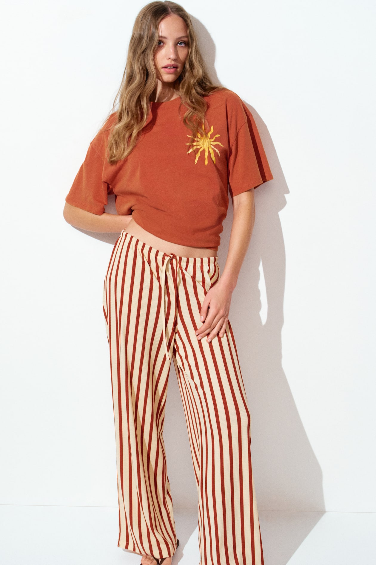 Straight Leg Drawstring Pants - Beige/Red stripe - Ladies | H&M AU