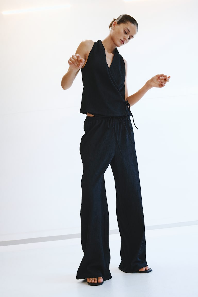 Textured drawstring trousers