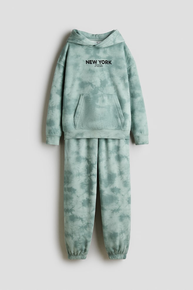 2-Piece Printed Sweatshirt and Shorts - Green/tie-dye - 1