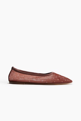 Strassprydda ballerinaskor